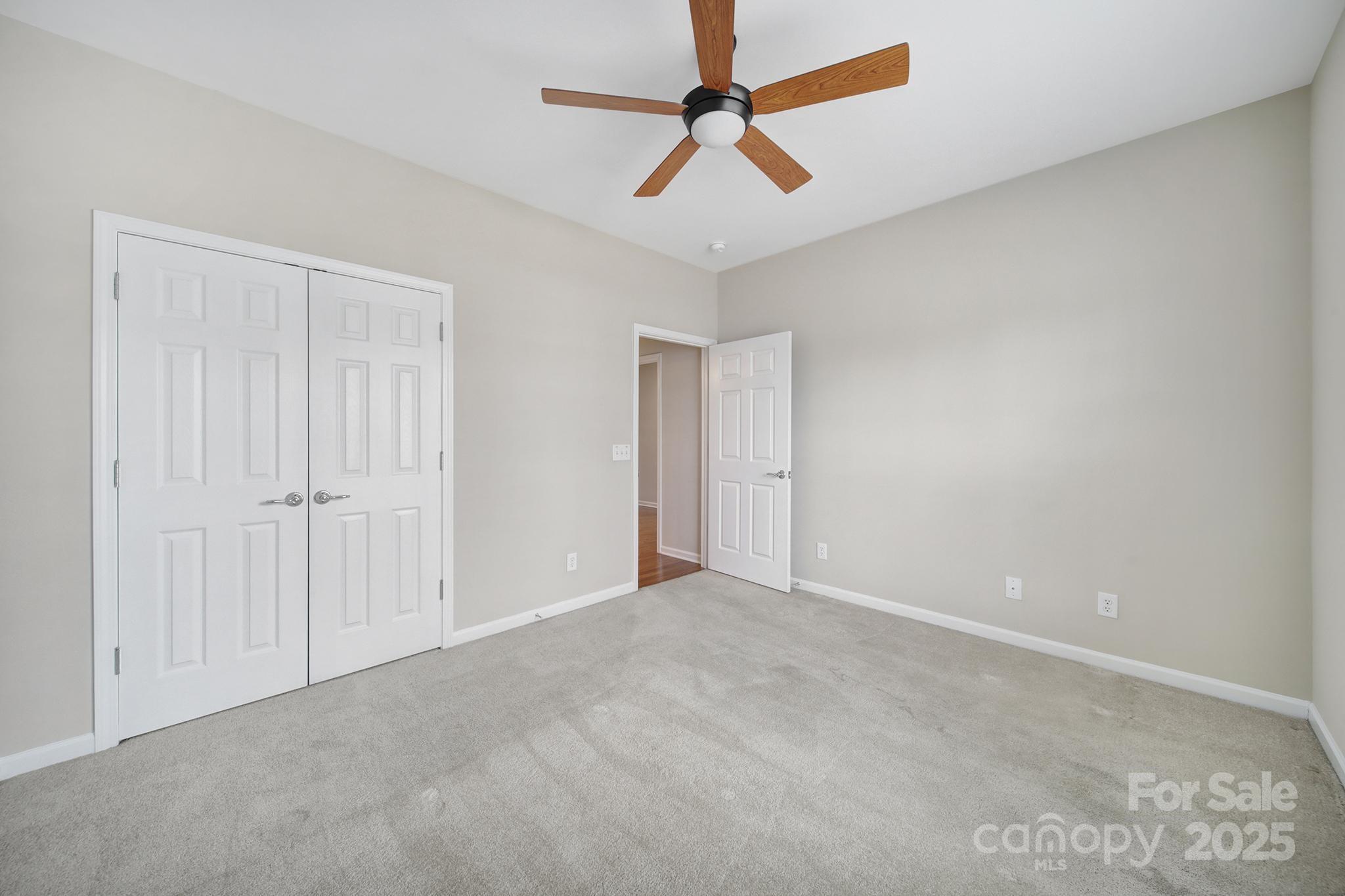 1001 Mesa Verde Drive Property Photo 6