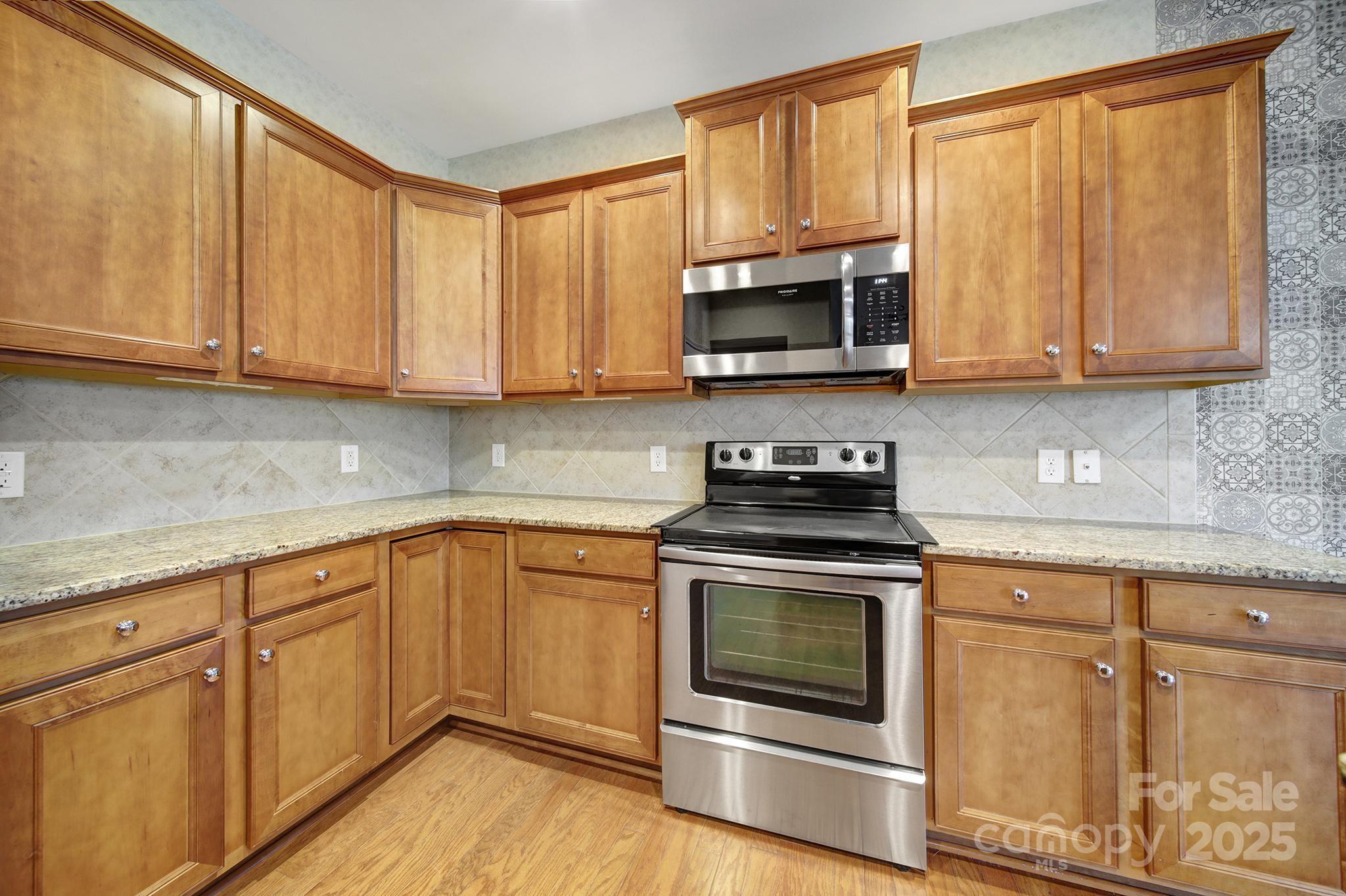 1001 Mesa Verde Drive Property Photo 11