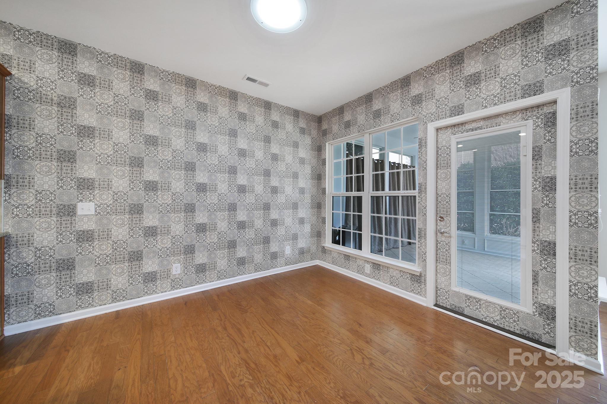 1001 Mesa Verde Drive Property Photo 14