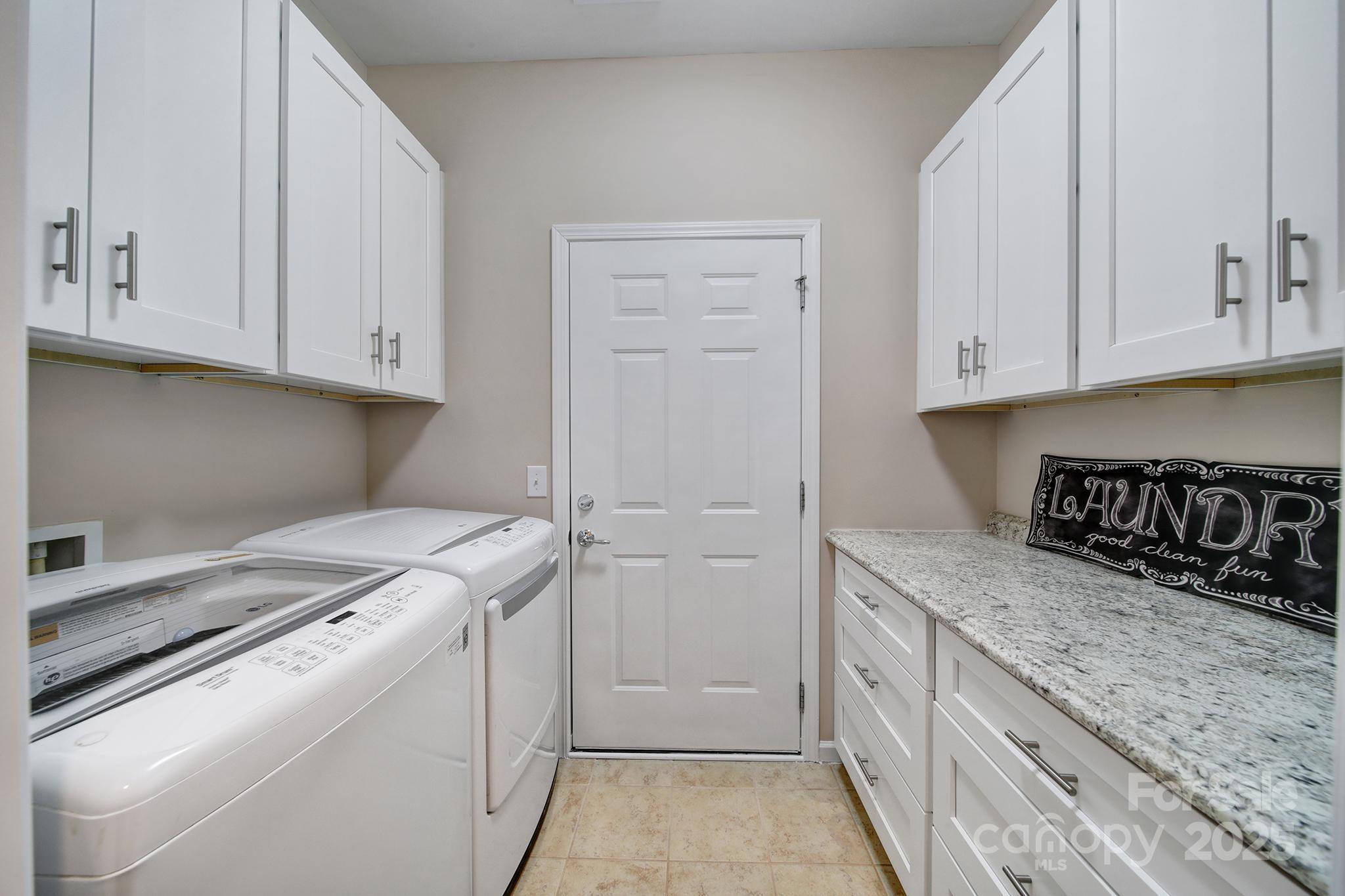 1001 Mesa Verde Drive Property Photo 24