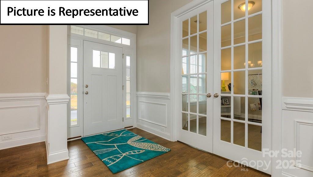 7009 Sylvan Retreat Drive Property Photo 2