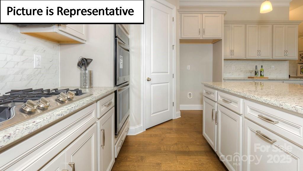 7009 Sylvan Retreat Drive Property Photo 17