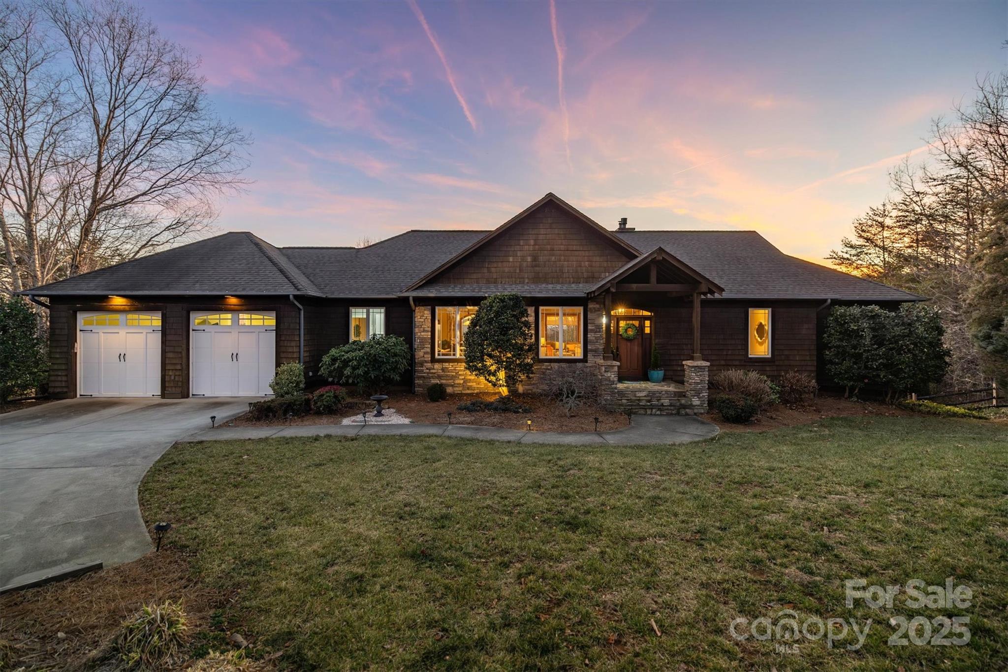 3540 Appian Way Property Photo