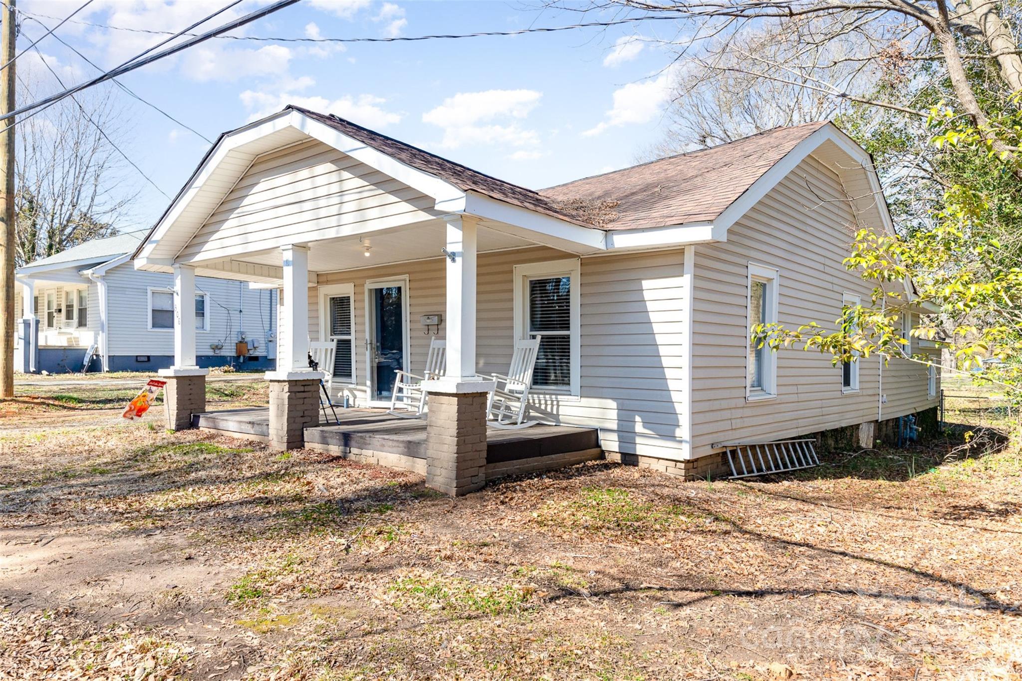 308 W Charlotte Avenue Property Photo