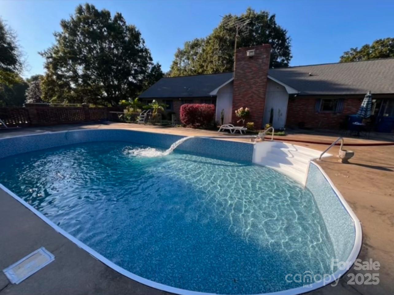 102 3rd Avenue Property Photo