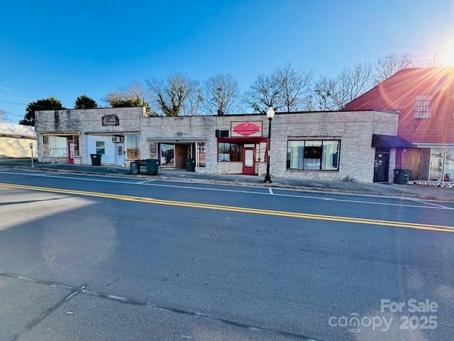 617 Dearborn Street Property Photo 1