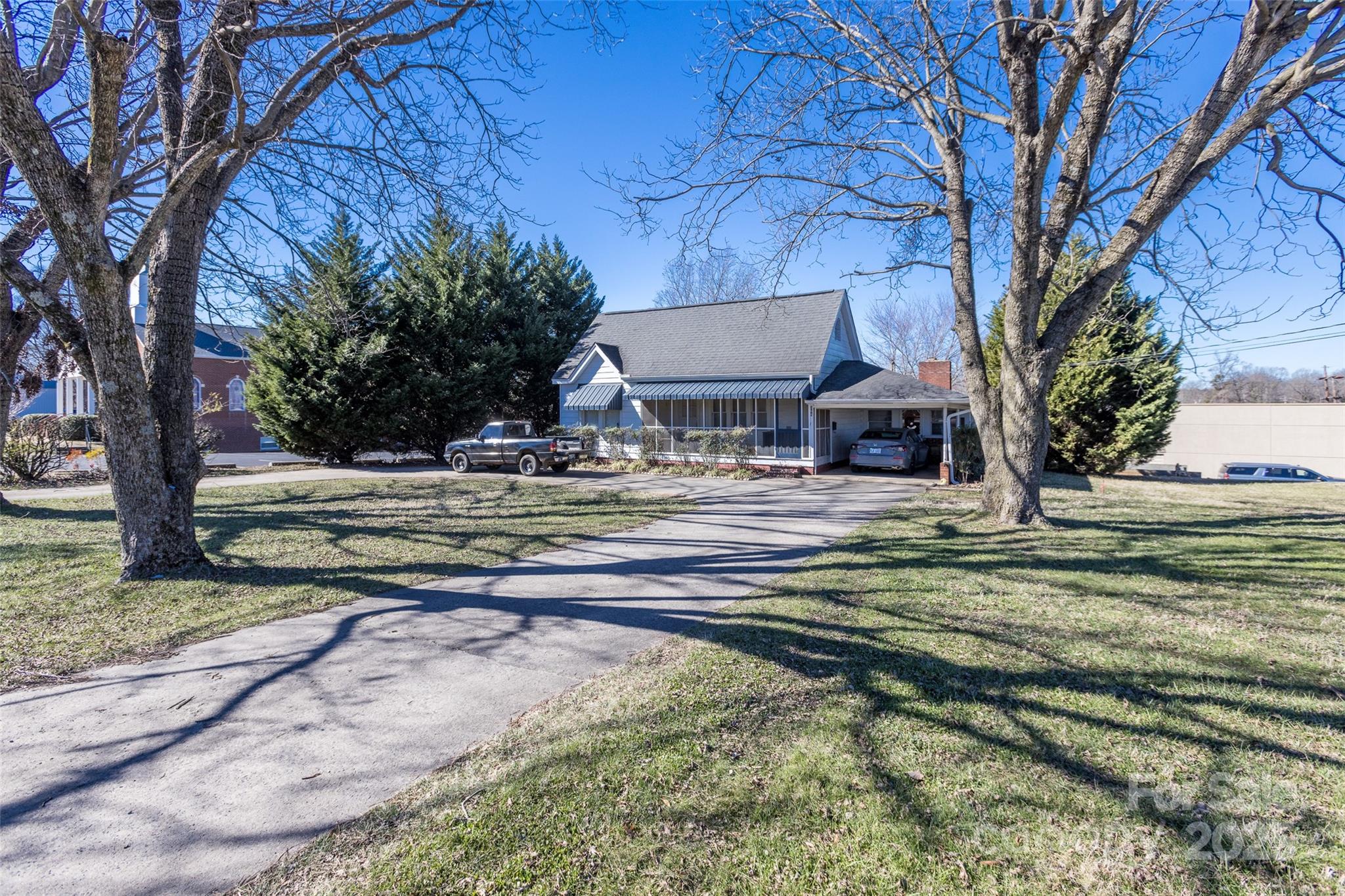 304 York Road Property Photo 6