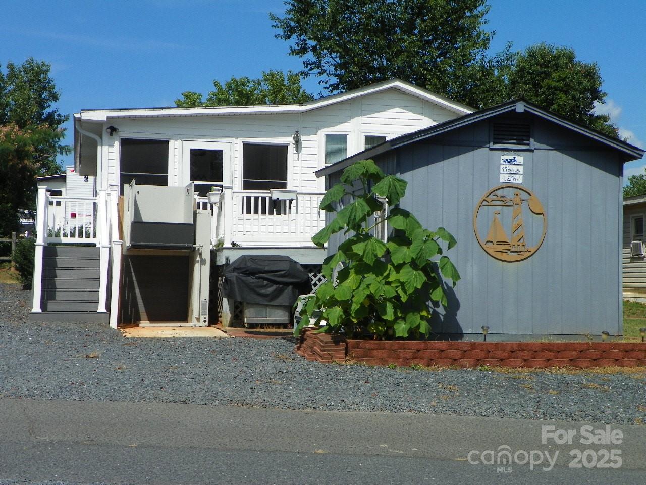 111 Scenic Lane Property Photo