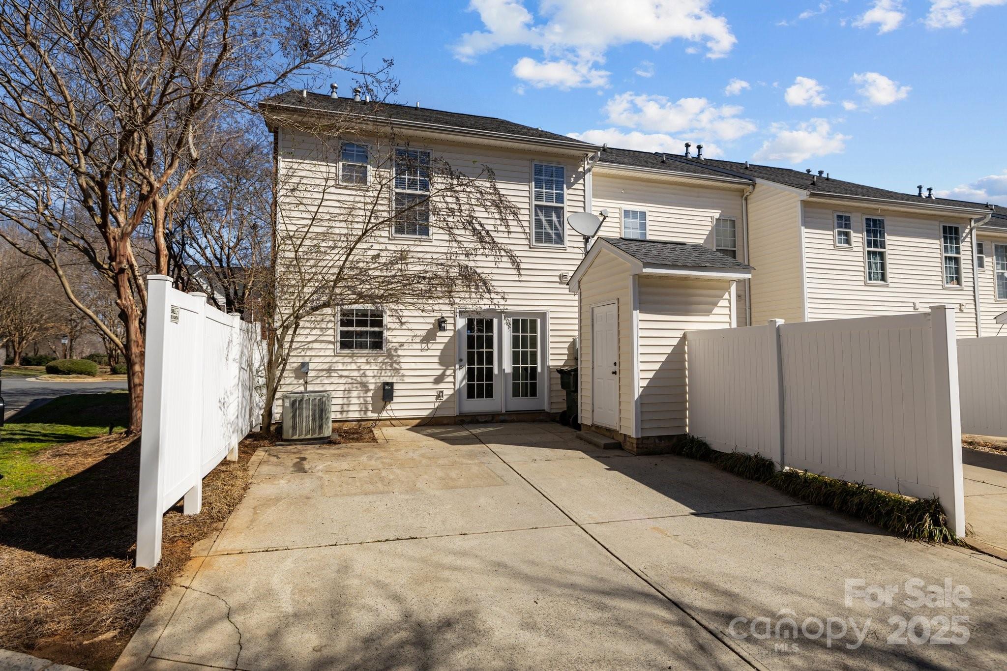 604 Atherton Way Property Photo 26