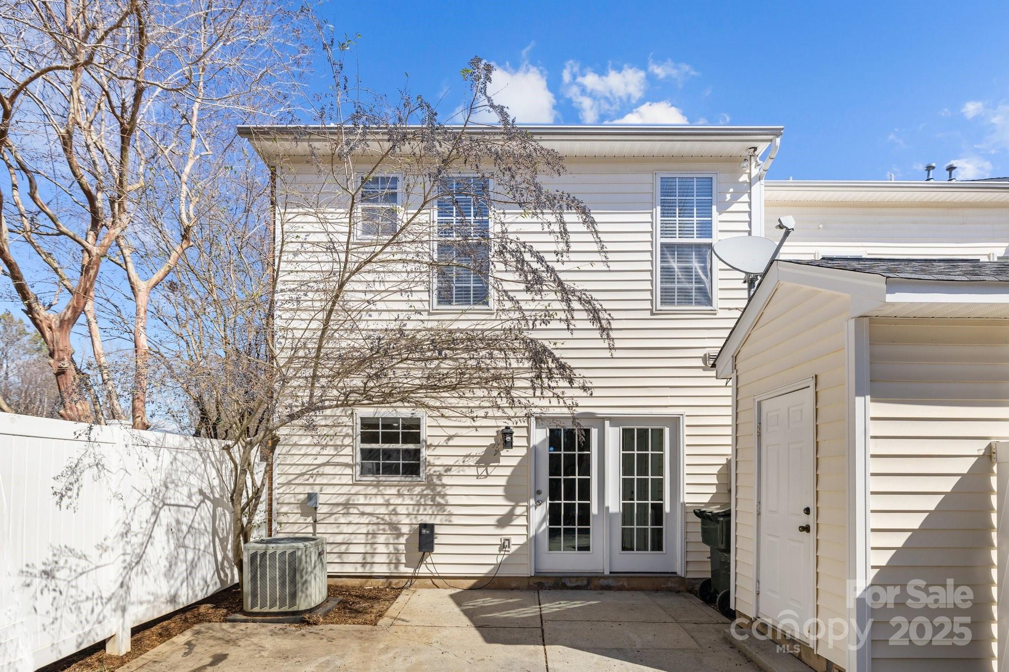604 Atherton Way Property Photo 28