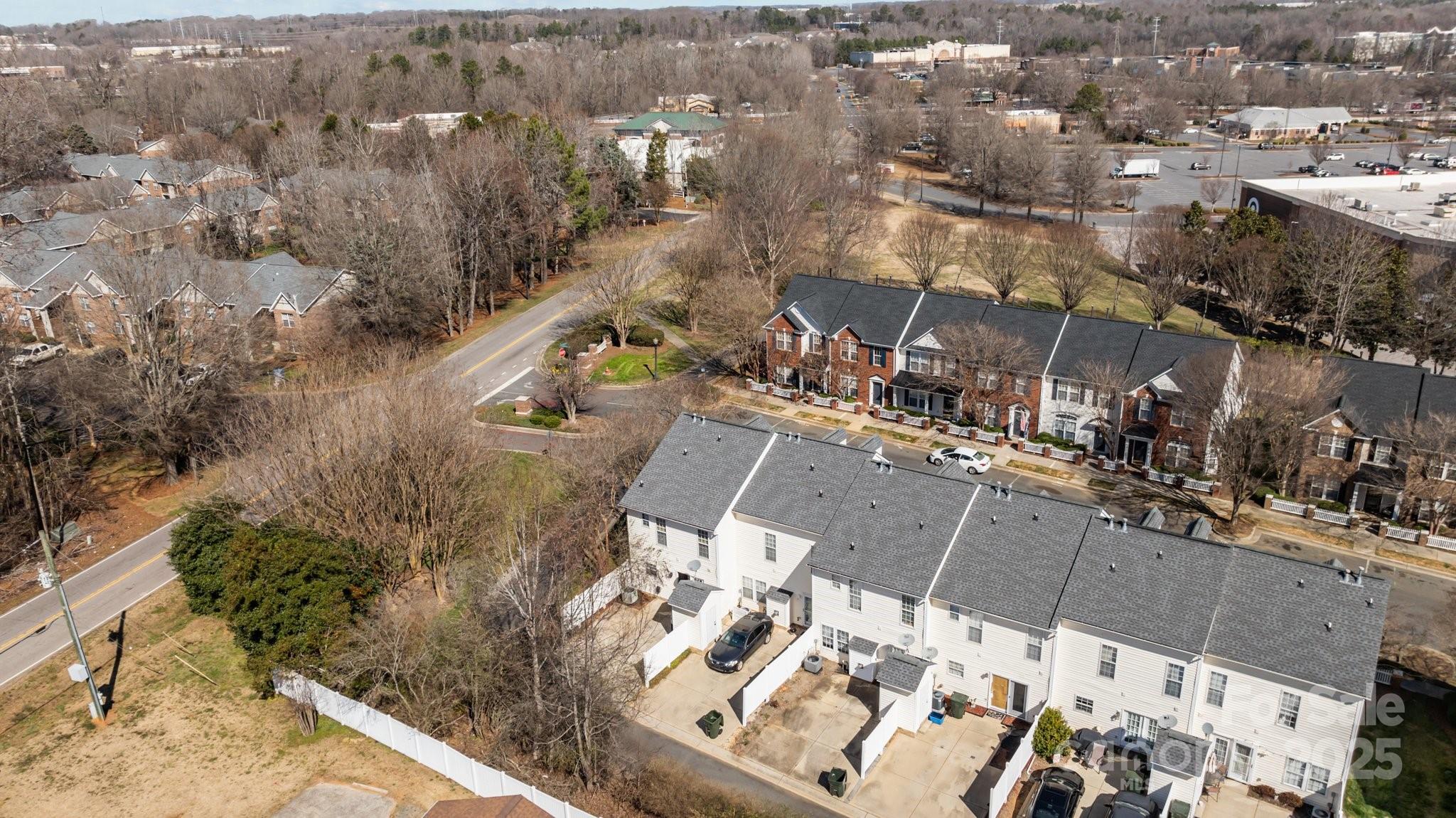 604 Atherton Way Property Photo 32