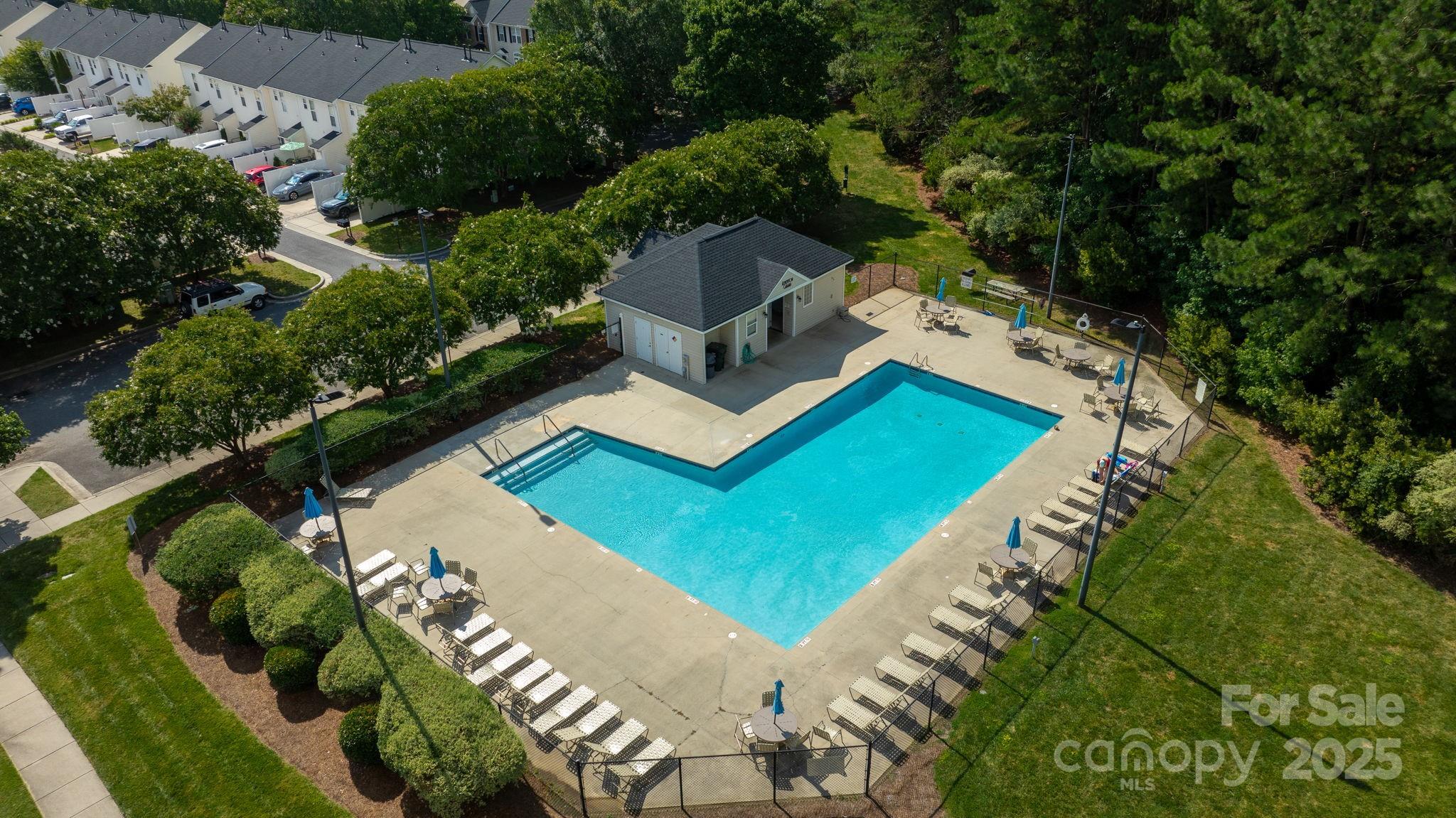 604 Atherton Way Property Photo 38