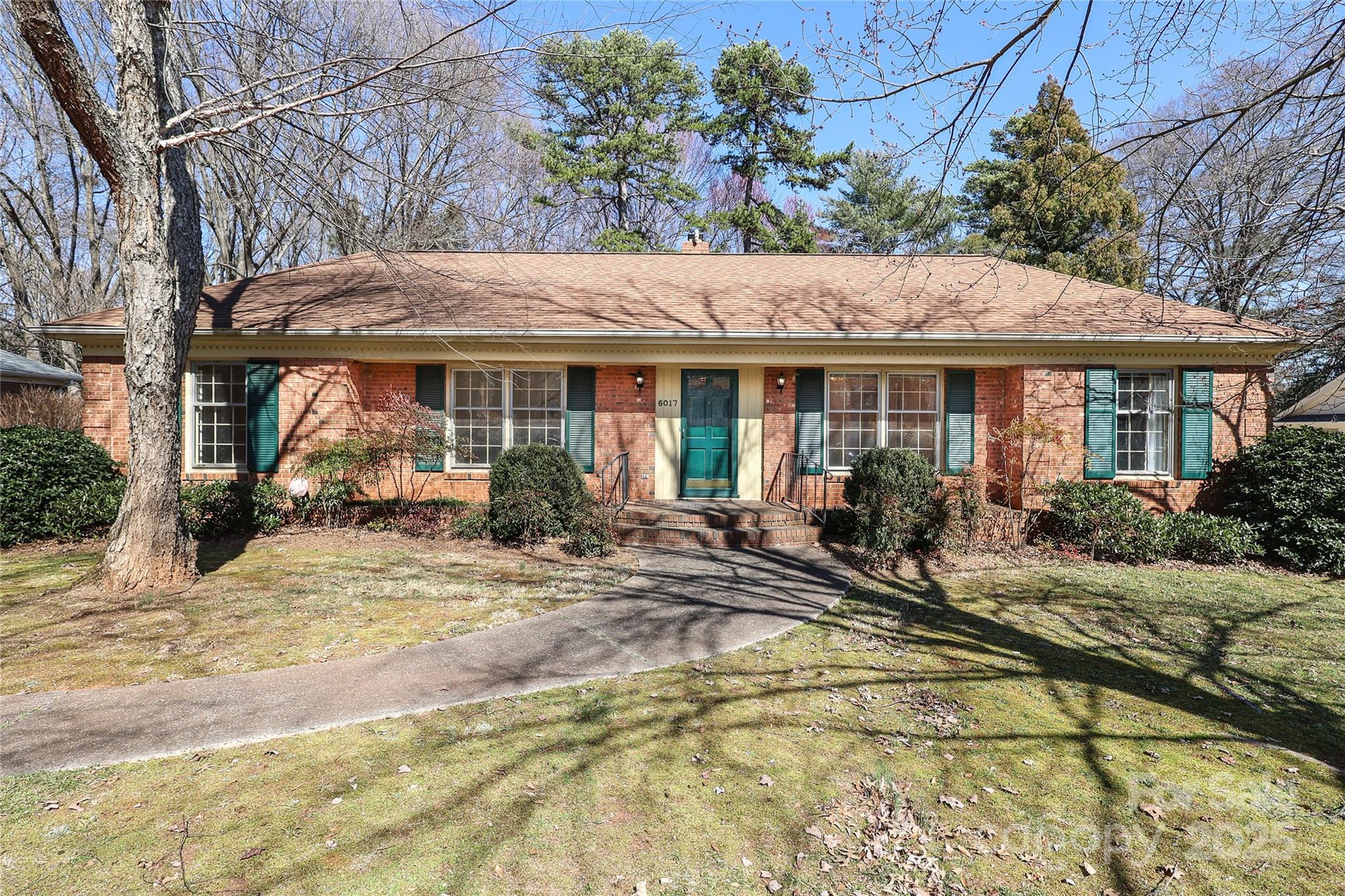 6017 Brace Road Property Photo