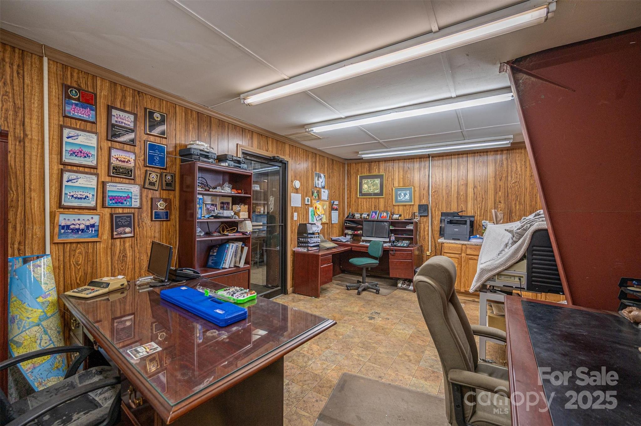2755 W Franklin Boulevard Property Photo 17