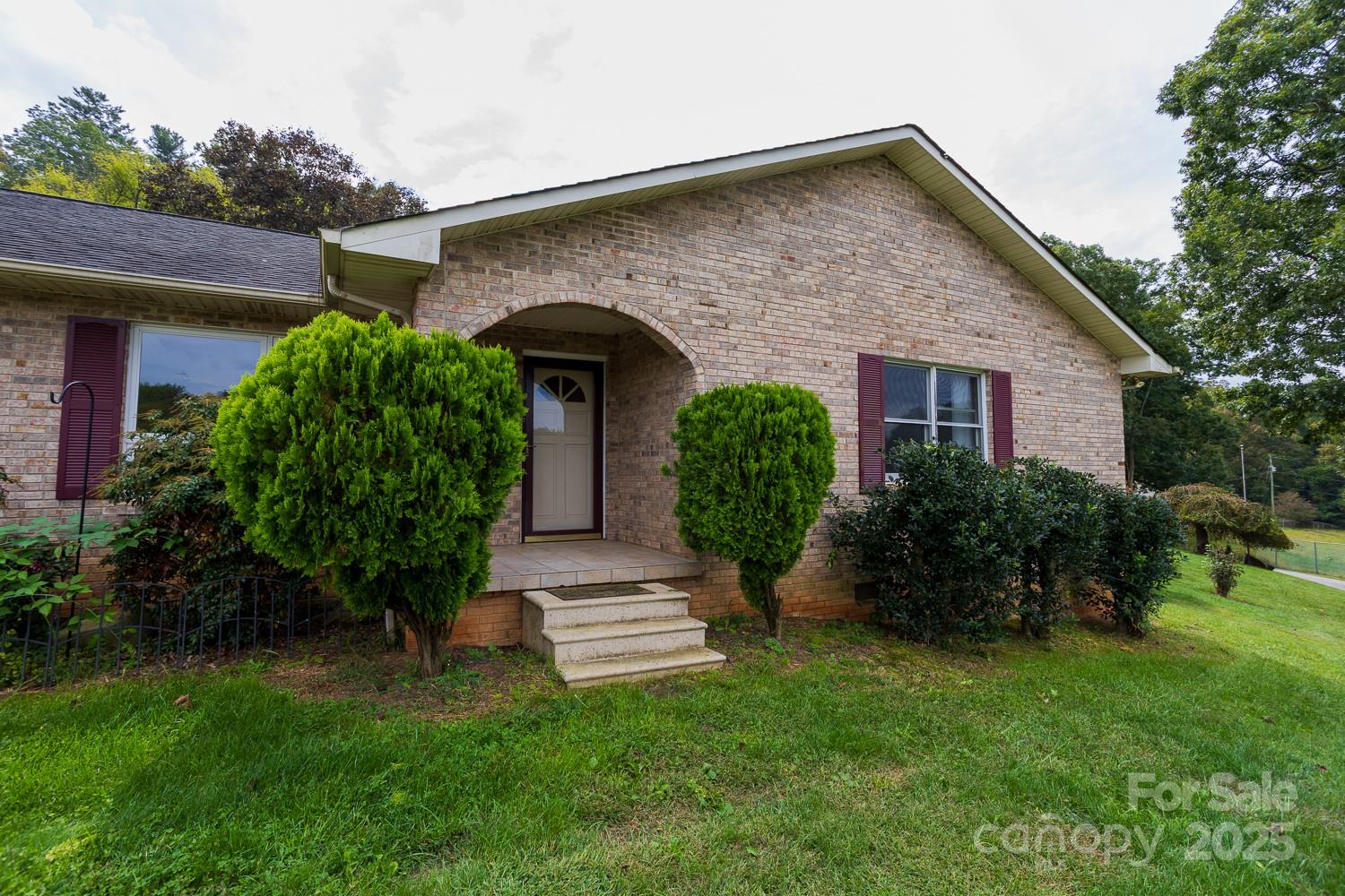9 Lorena Drive