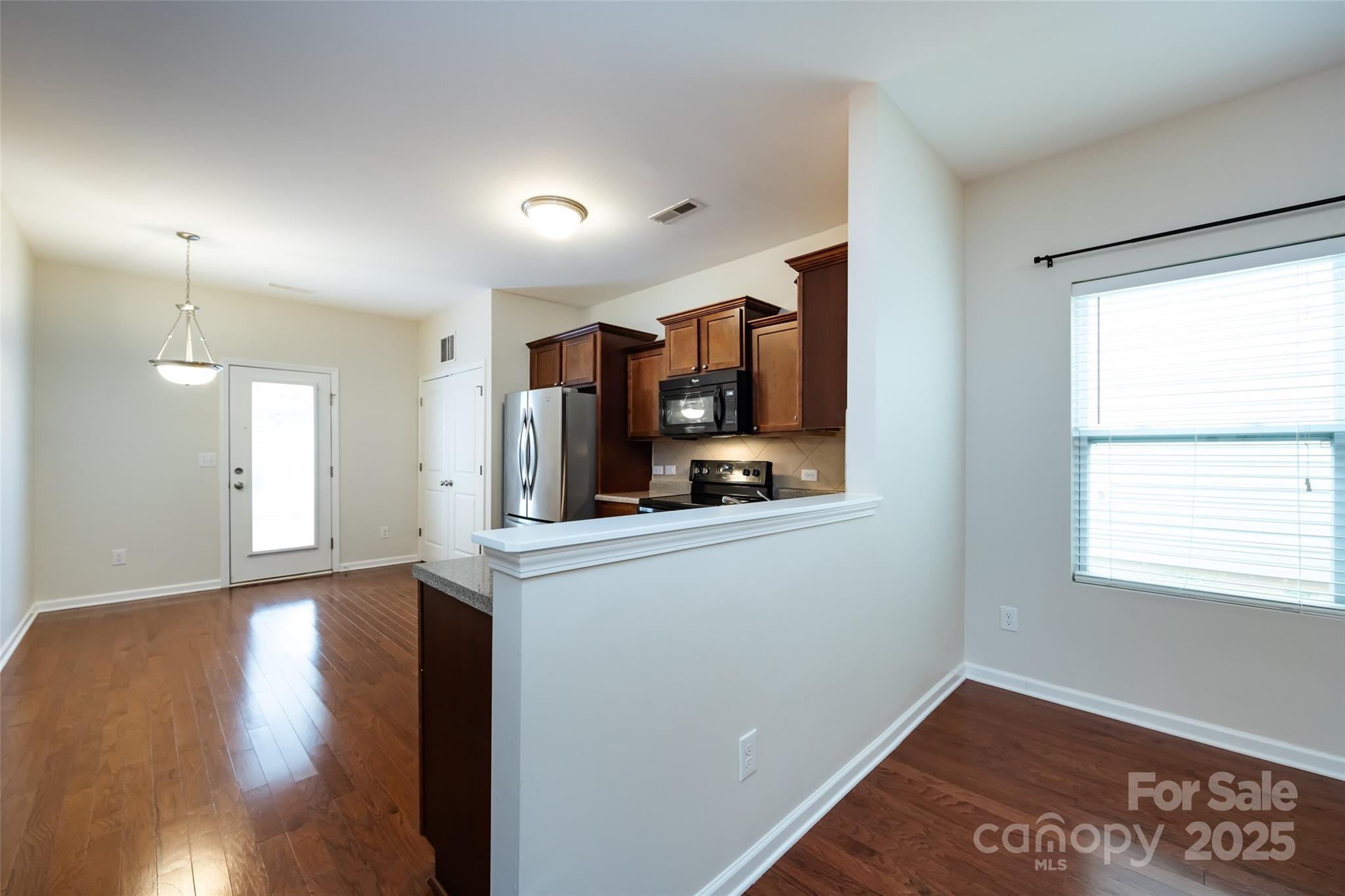 5216 Crystal Lakes Drive Property Photo 17