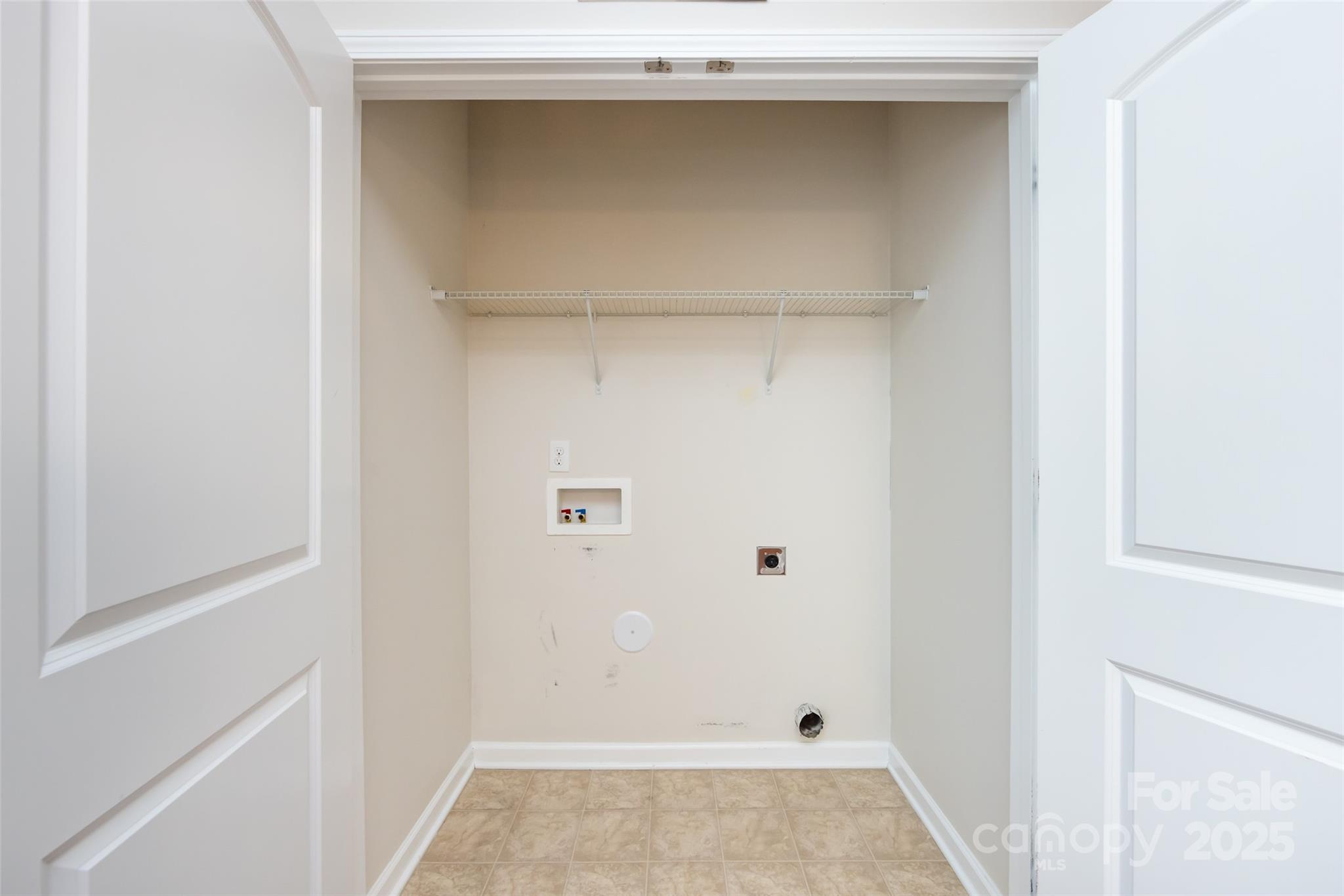 5216 Crystal Lakes Drive Property Photo 24