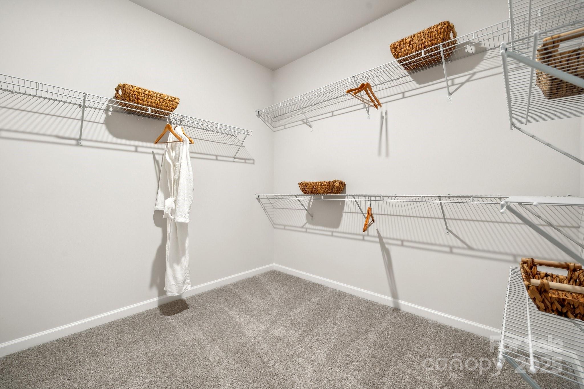 4004 Caymen Bay Court Property Photo 17