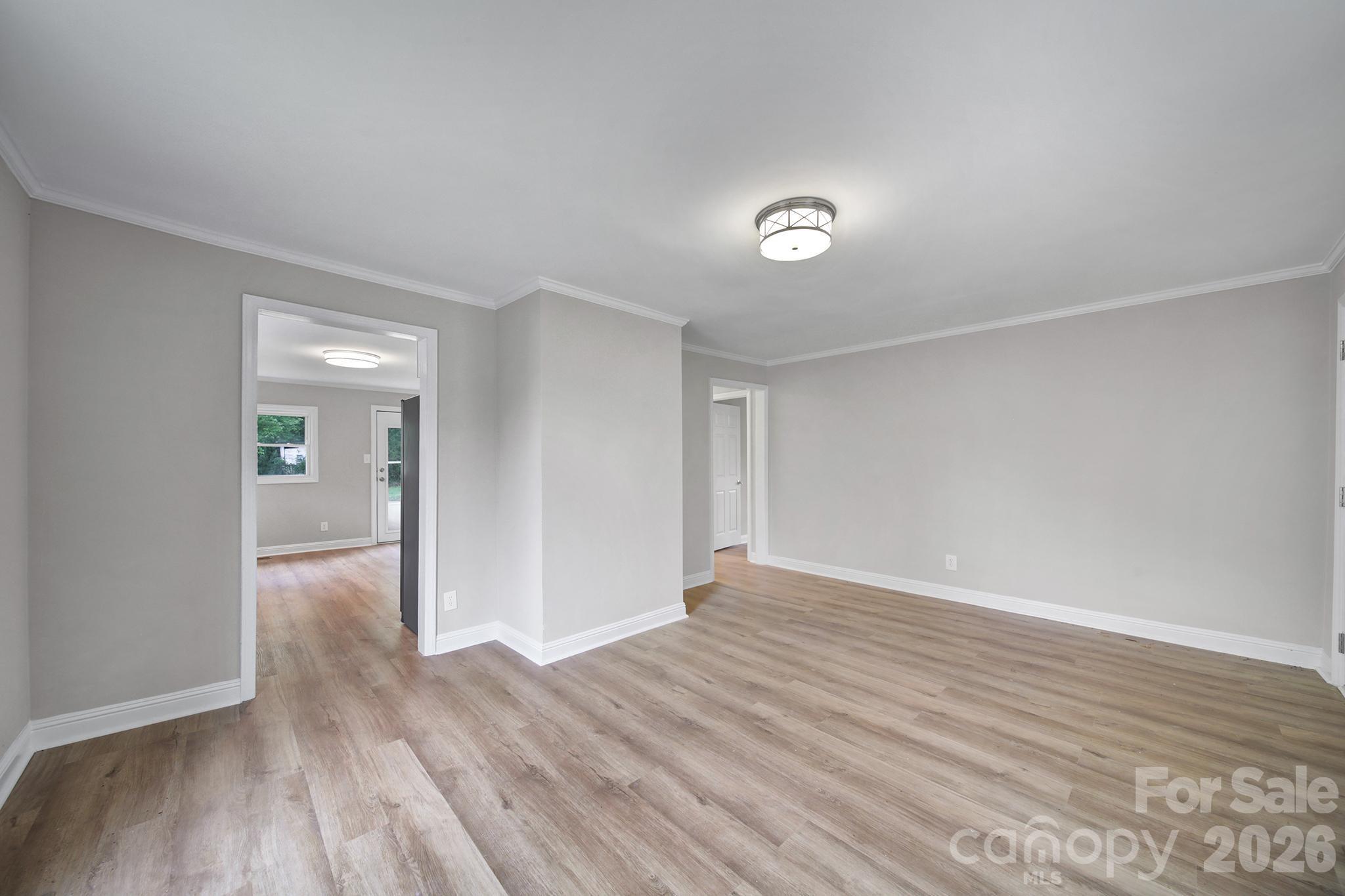 758 Jefferson Avenue Property Photo 8