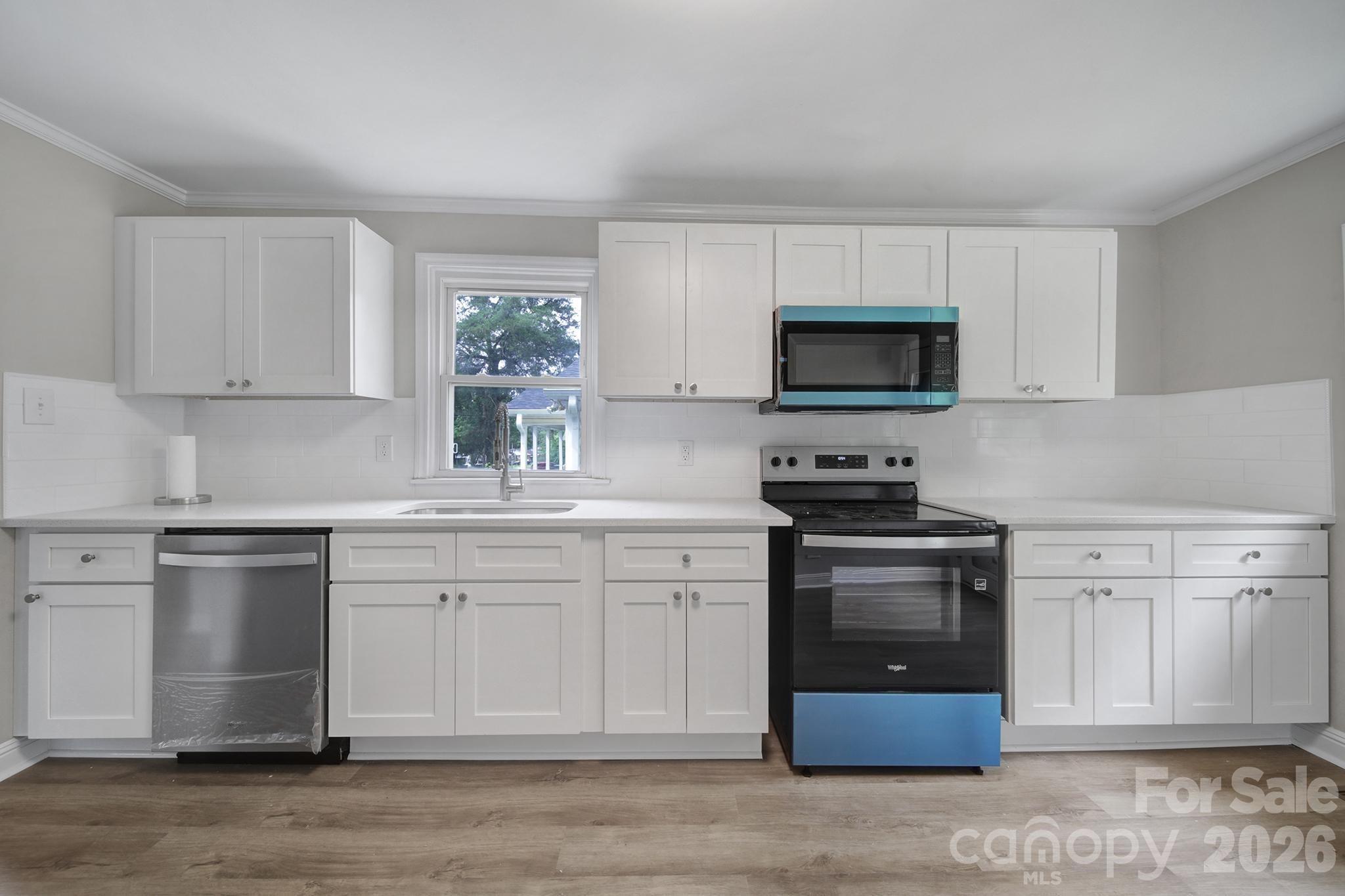 758 Jefferson Avenue Property Photo 10