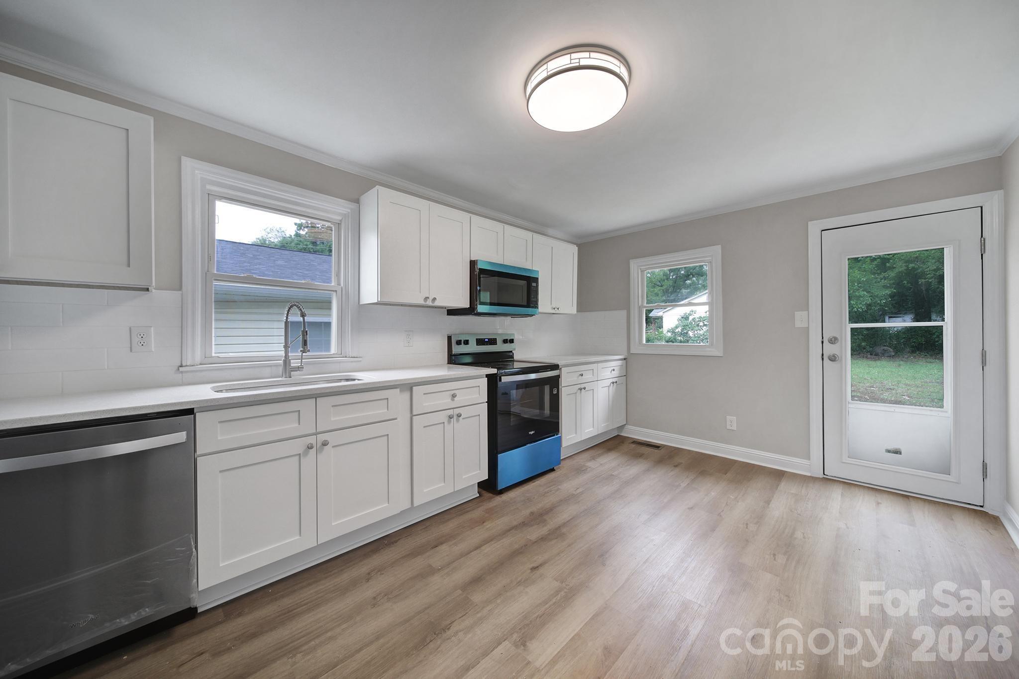 758 Jefferson Avenue Property Photo 12