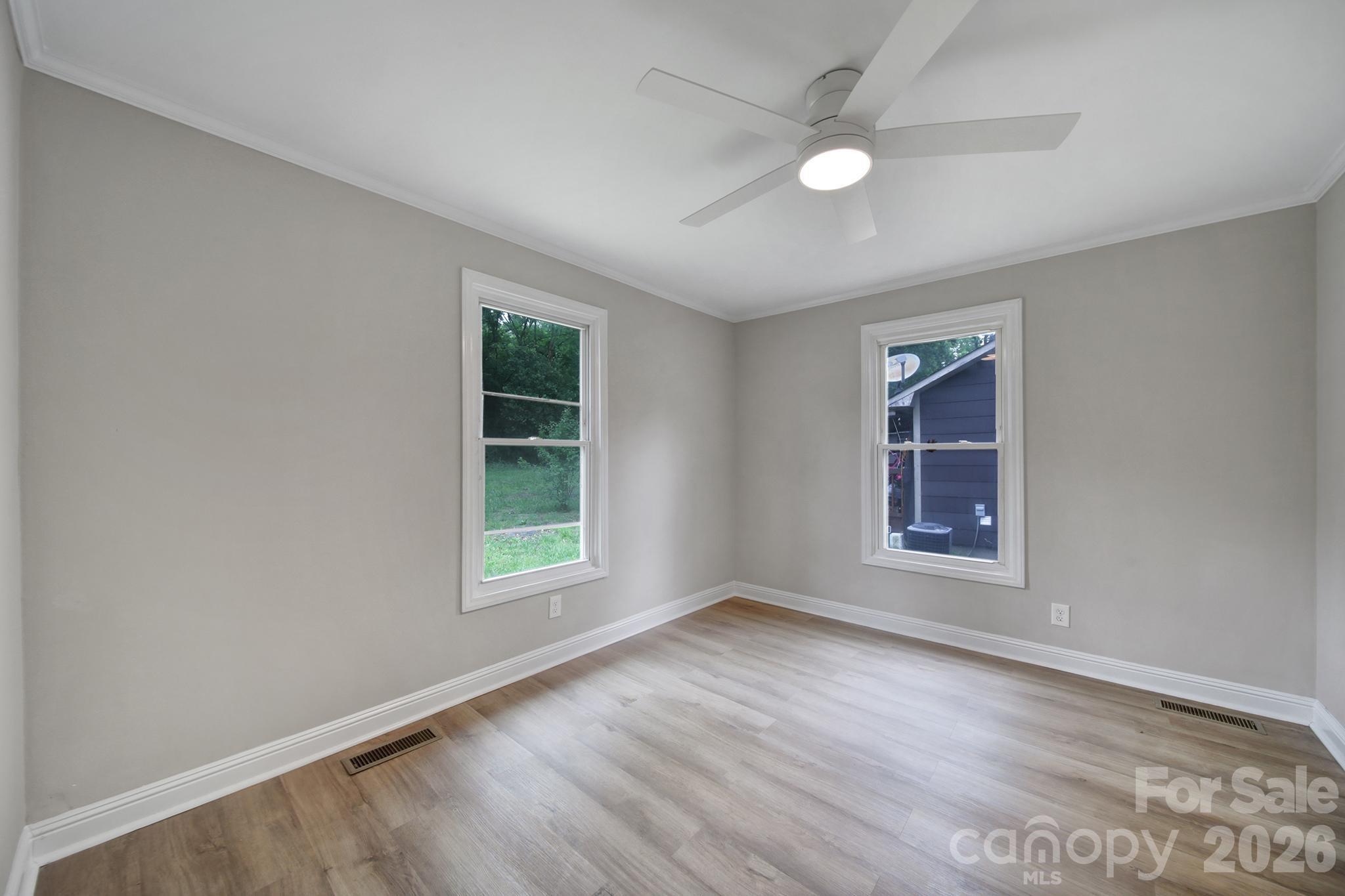 758 Jefferson Avenue Property Photo 16