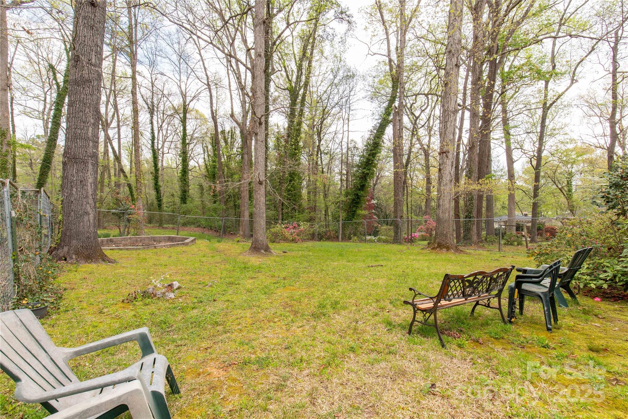 906 Forest Drive Property Photo 13