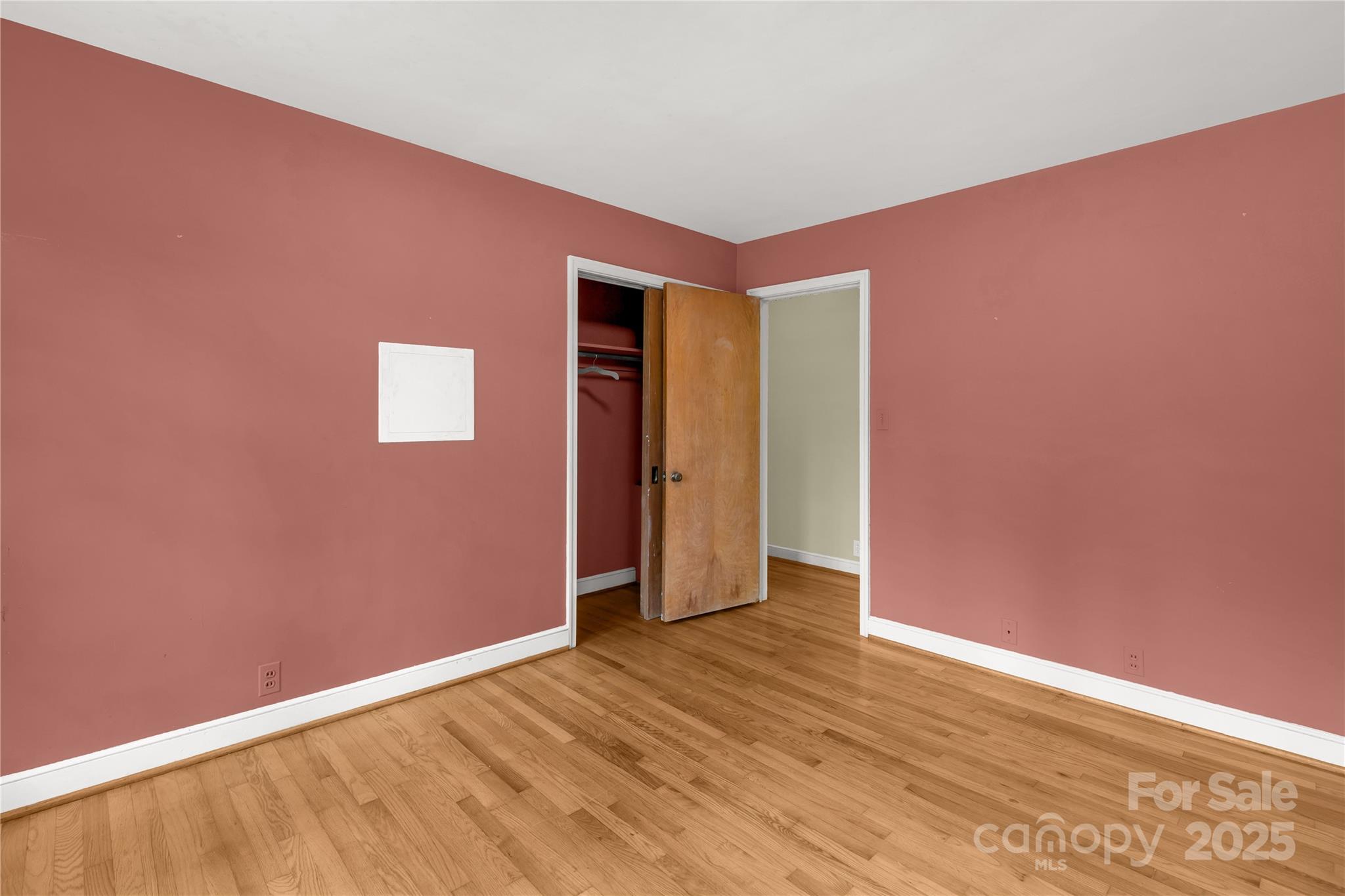 906 Forest Drive Property Photo 33