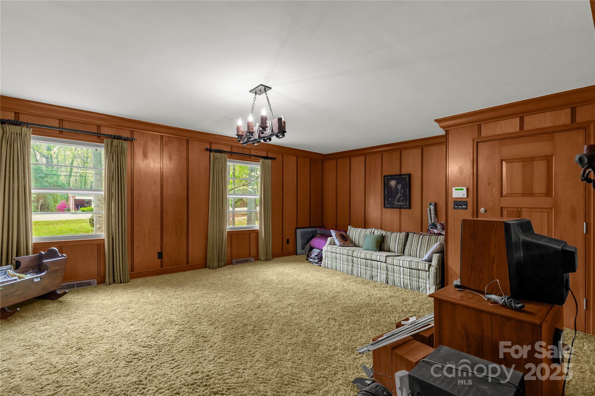 906 Forest Drive Property Photo 37