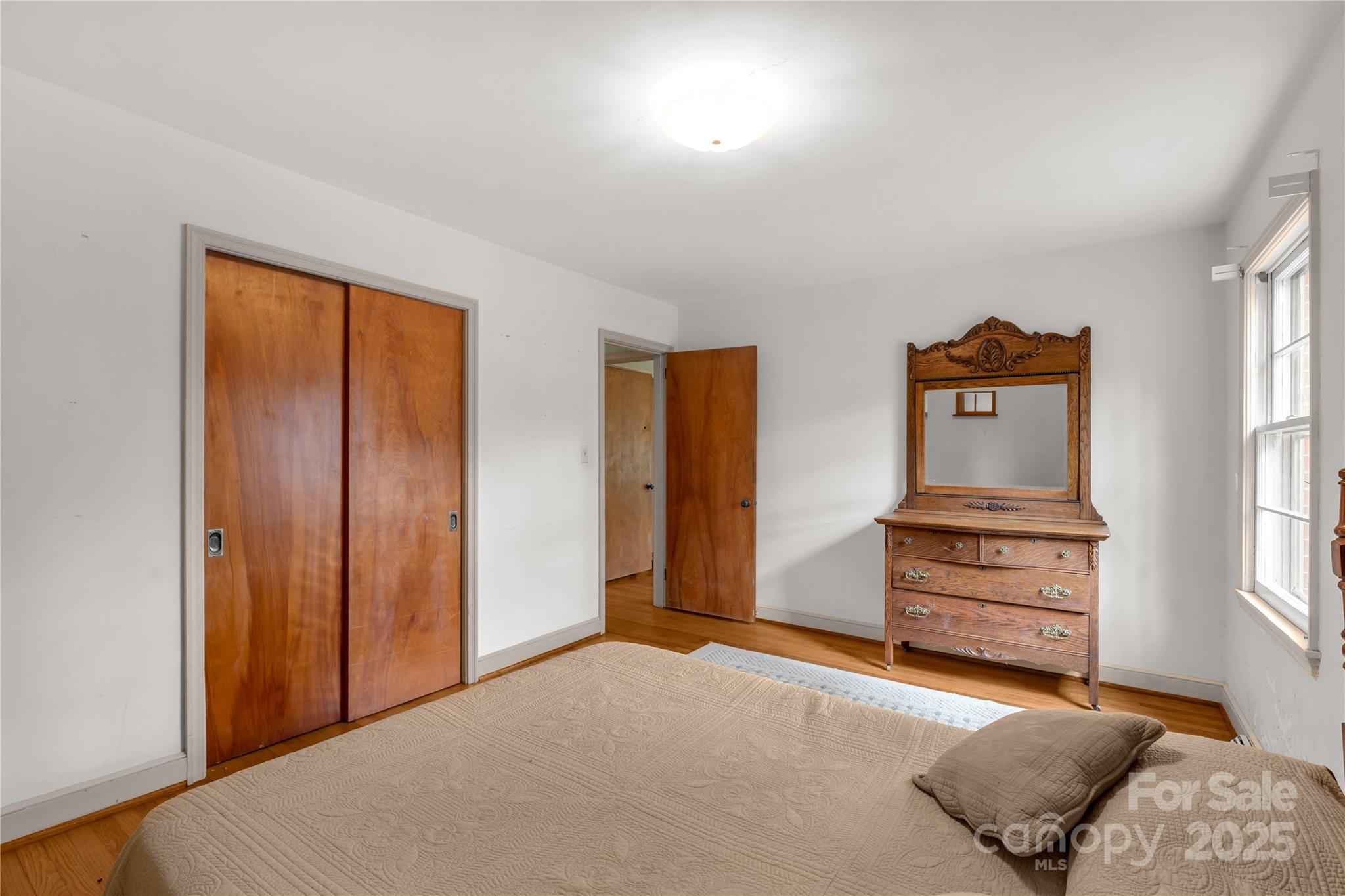 906 Forest Drive Property Photo 41