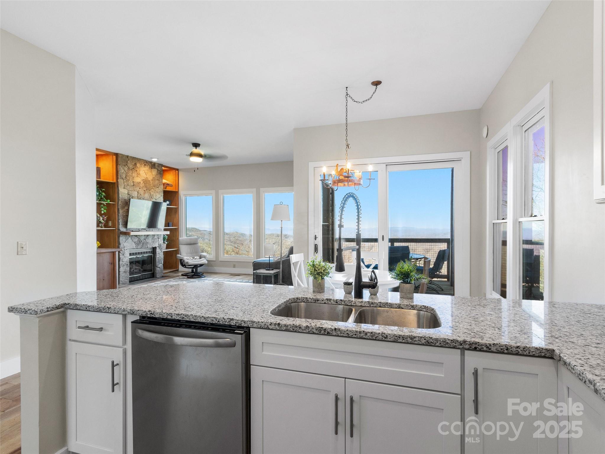 140 Slickrock Road F4 Property Photo 8