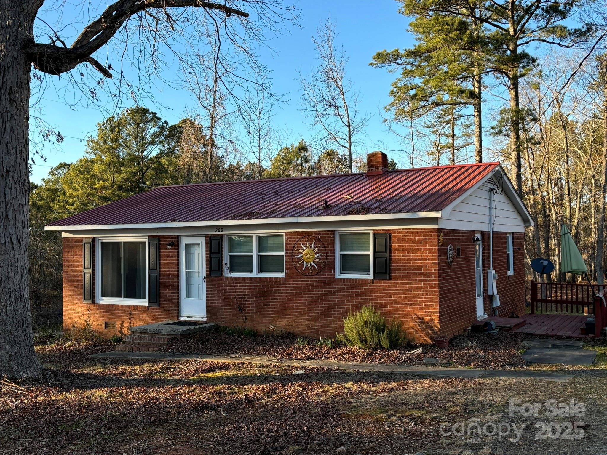 200 Forest Hill Village Road Property Photo