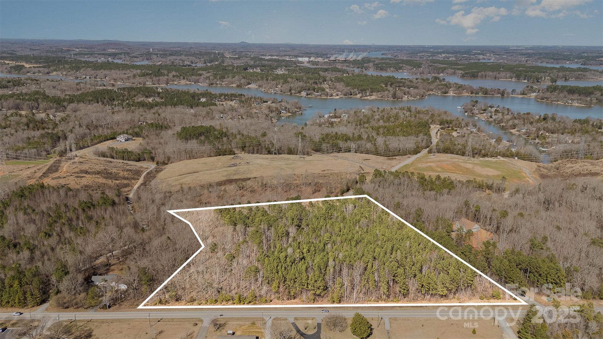 1345 Foxridge Road Property Photo