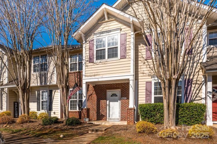 8422 Chaceview Court Property Photo 1