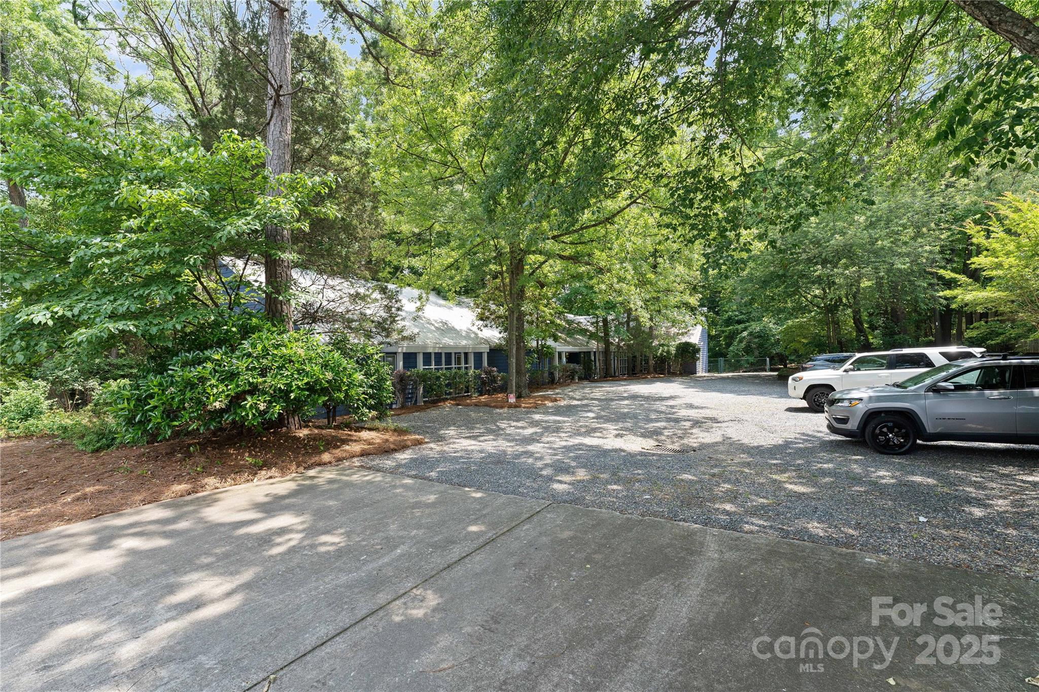 1346 Hill Road Property Photo 4