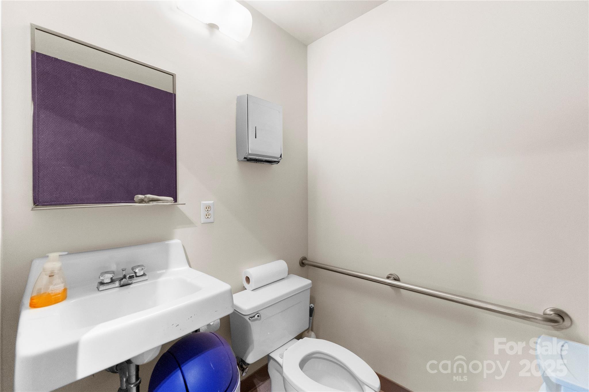 1346 Hill Road Property Photo 10