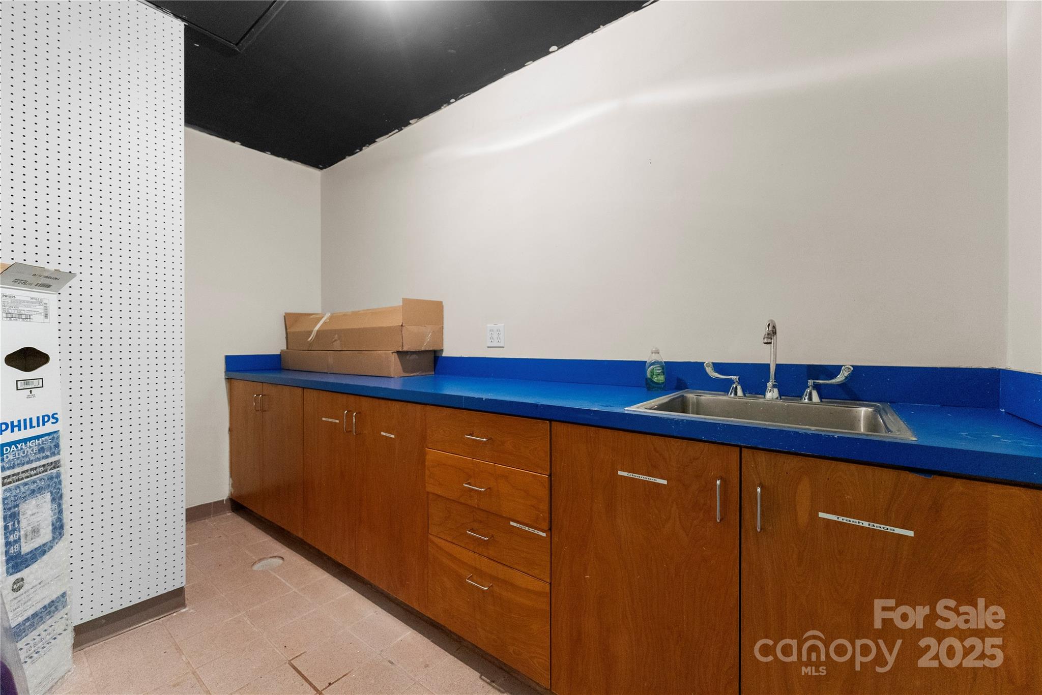 1346 Hill Road Property Photo 13