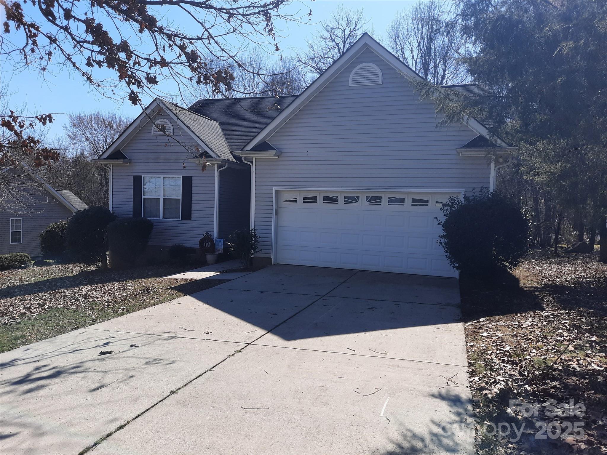 2803 Parkwest Drive Property Photo