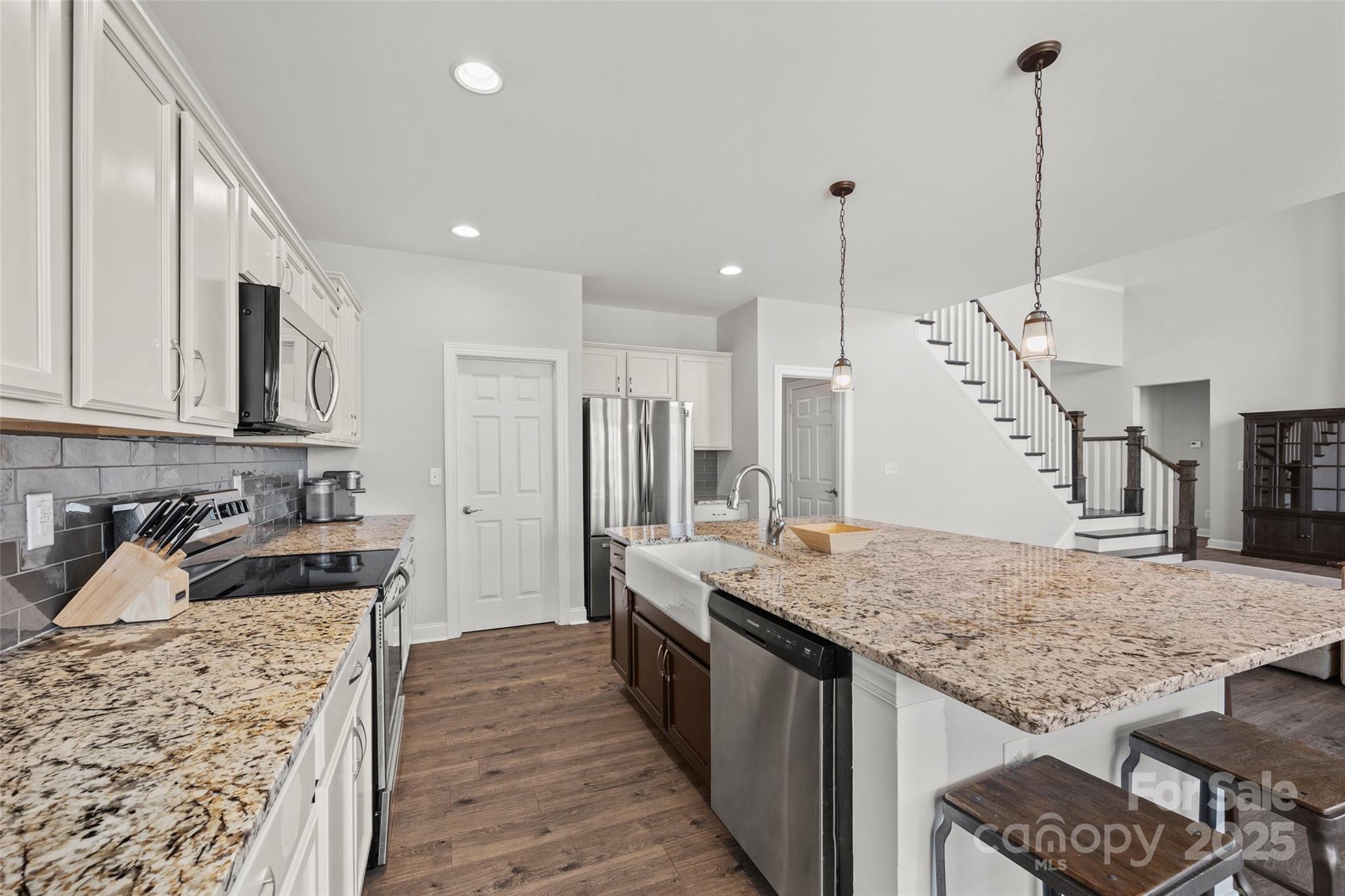 13701 Petworth Court Property Photo 14