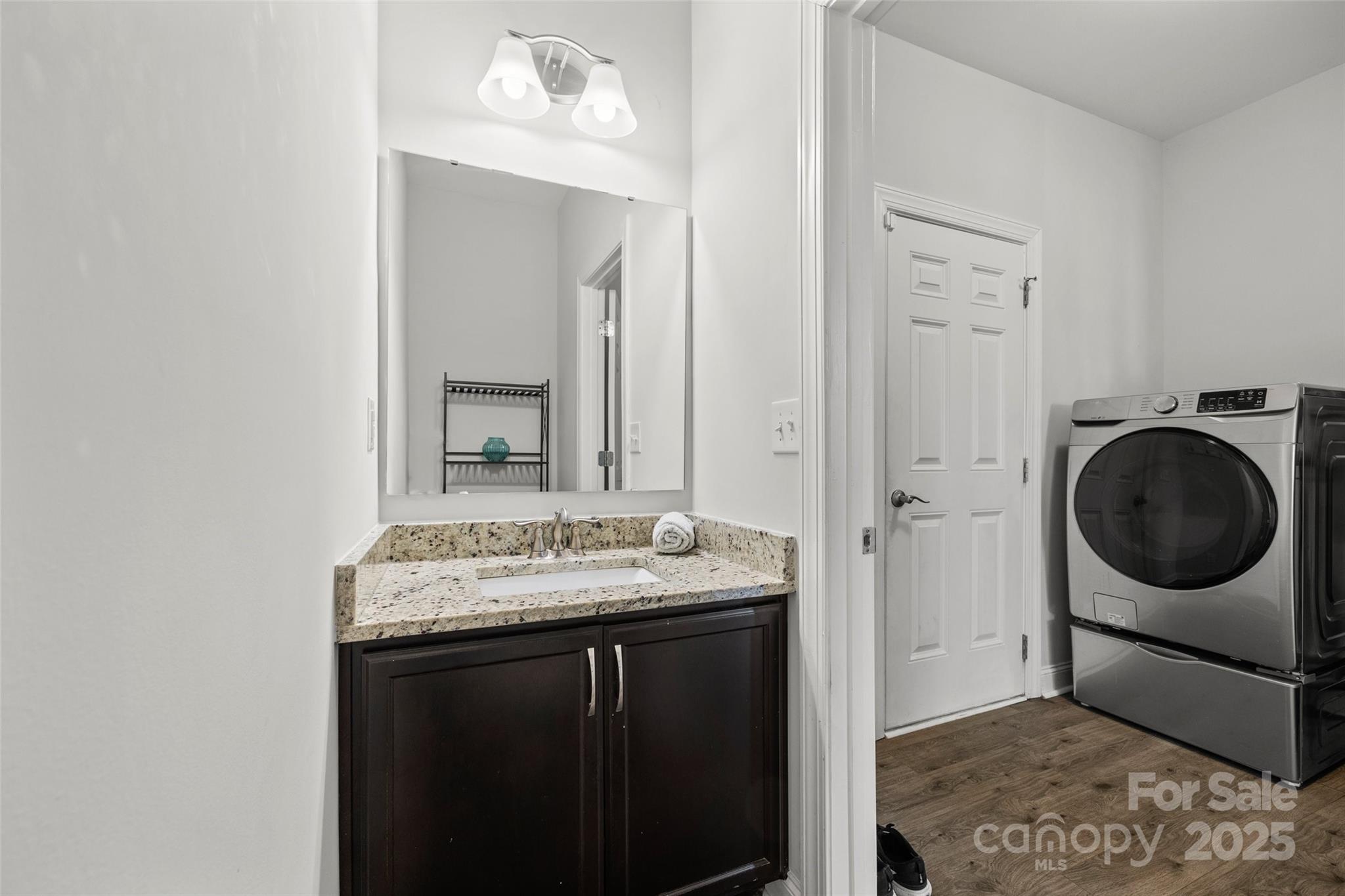 13701 Petworth Court Property Photo 27