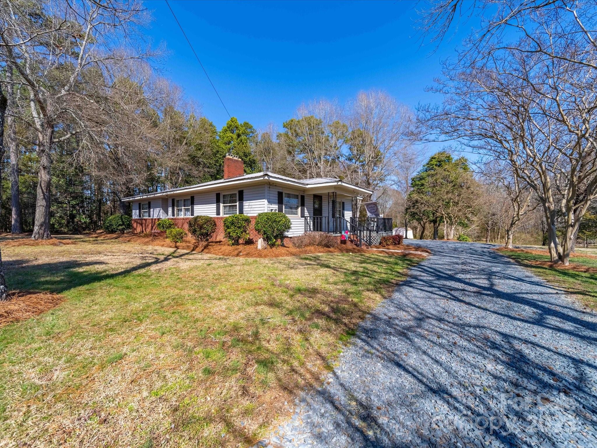 17118 Frog Pond Road Property Photo