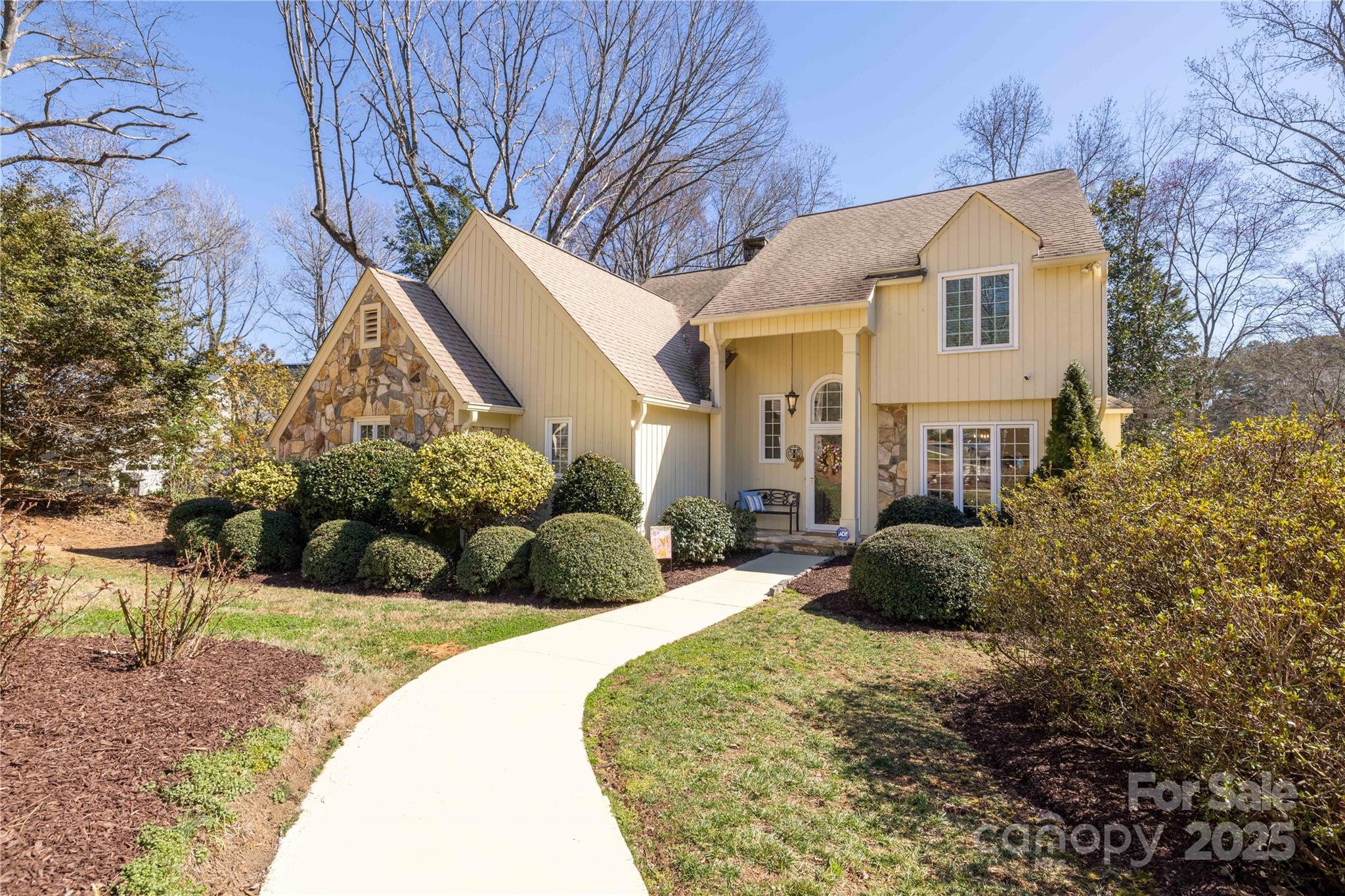 16426 Chicora Court Property Photo