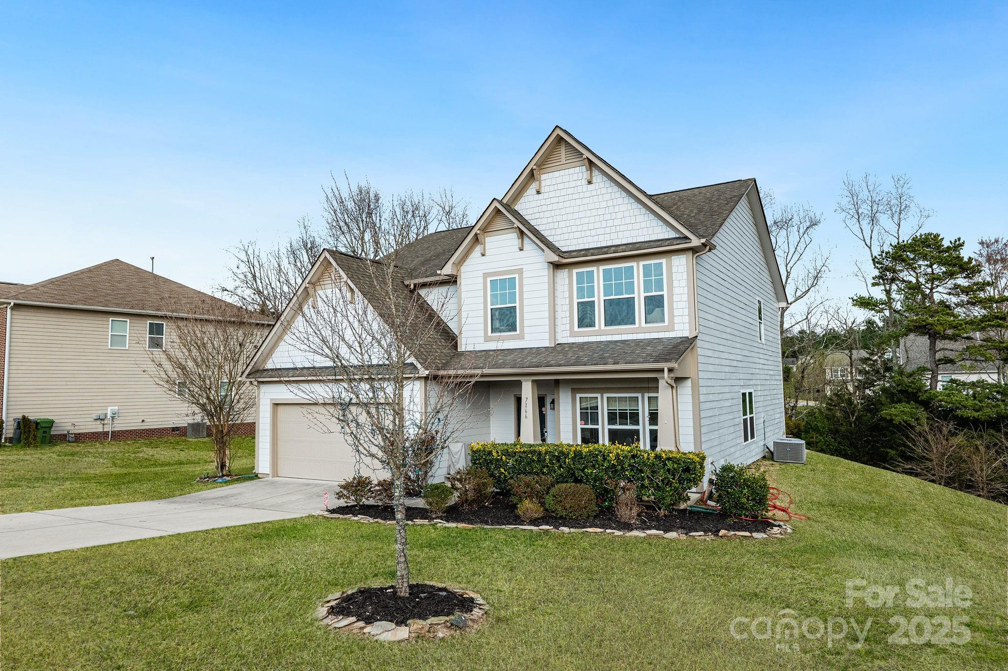 7166 Dove Field Lane Property Photo