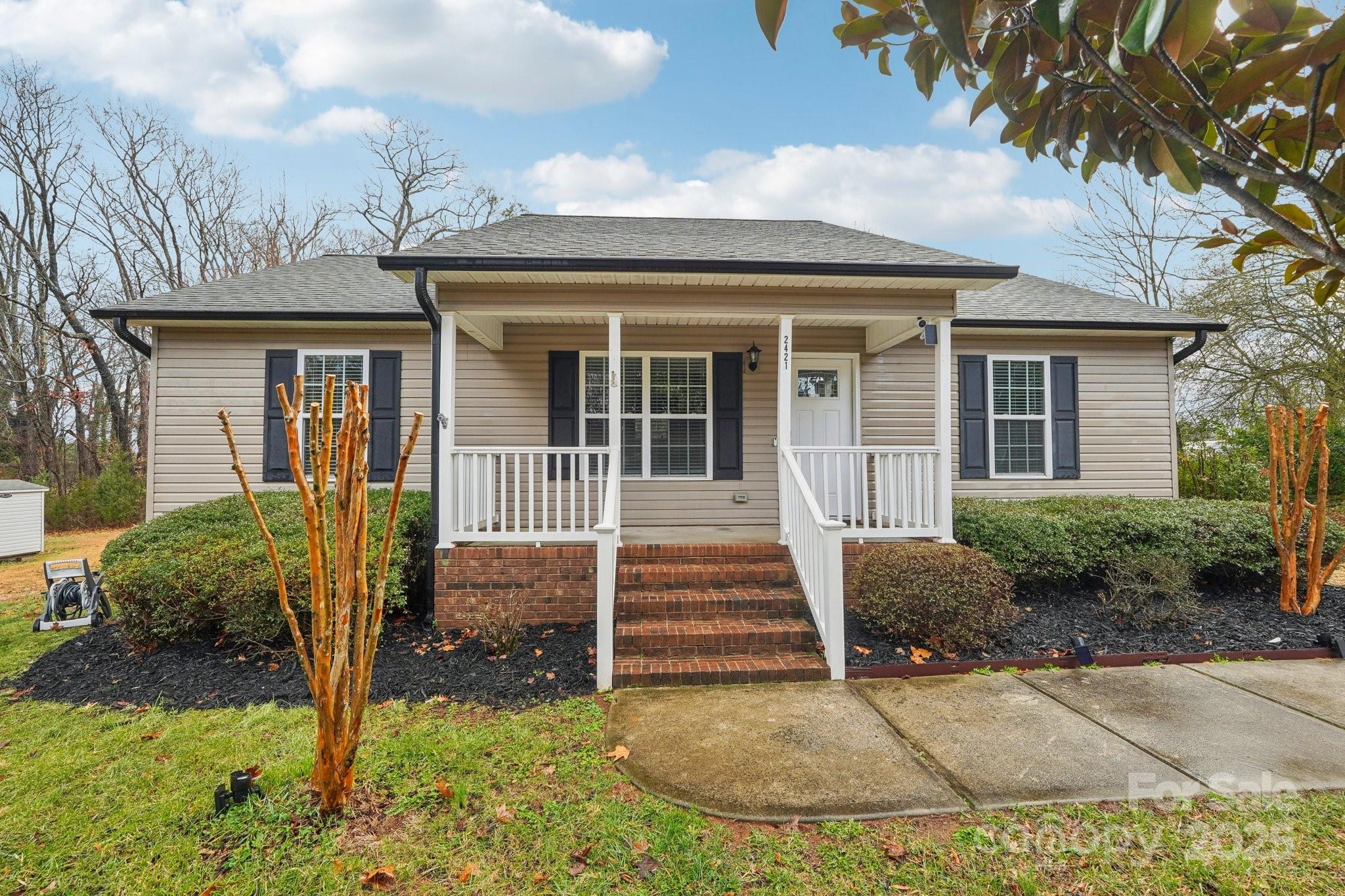 2421 Winfield Street Property Photo