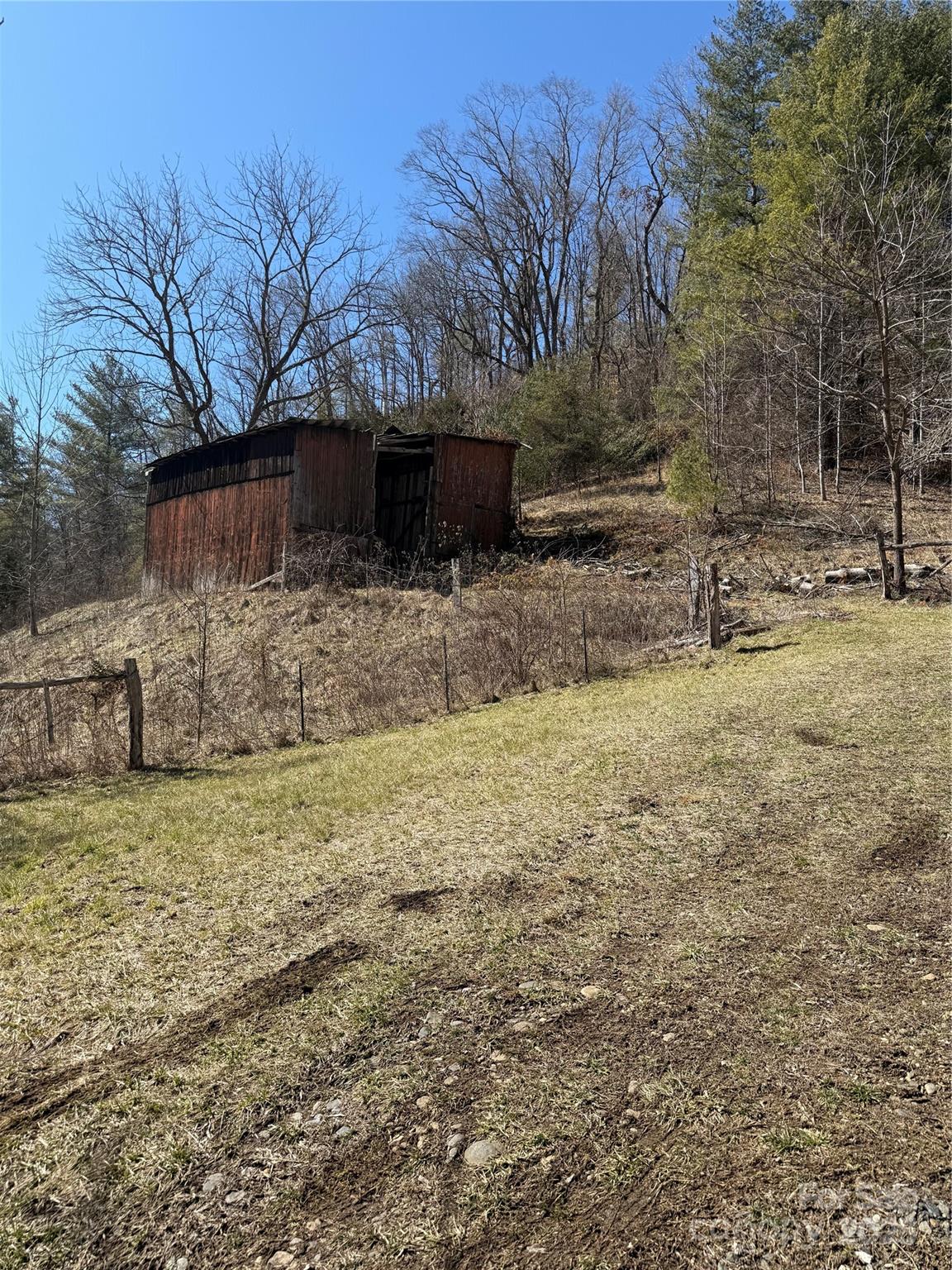 7241 226 Highway Property Photo