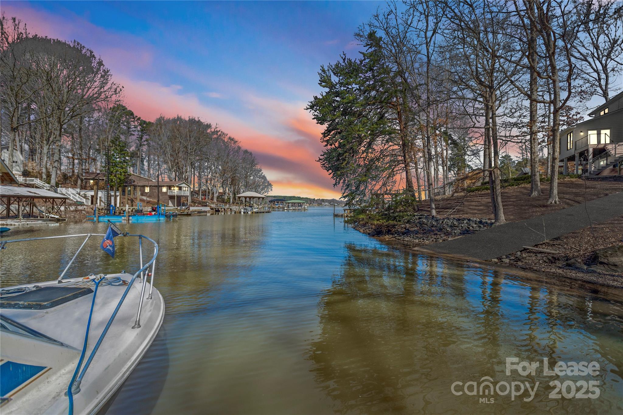 280 Lakeview Shores Loop Property Photo