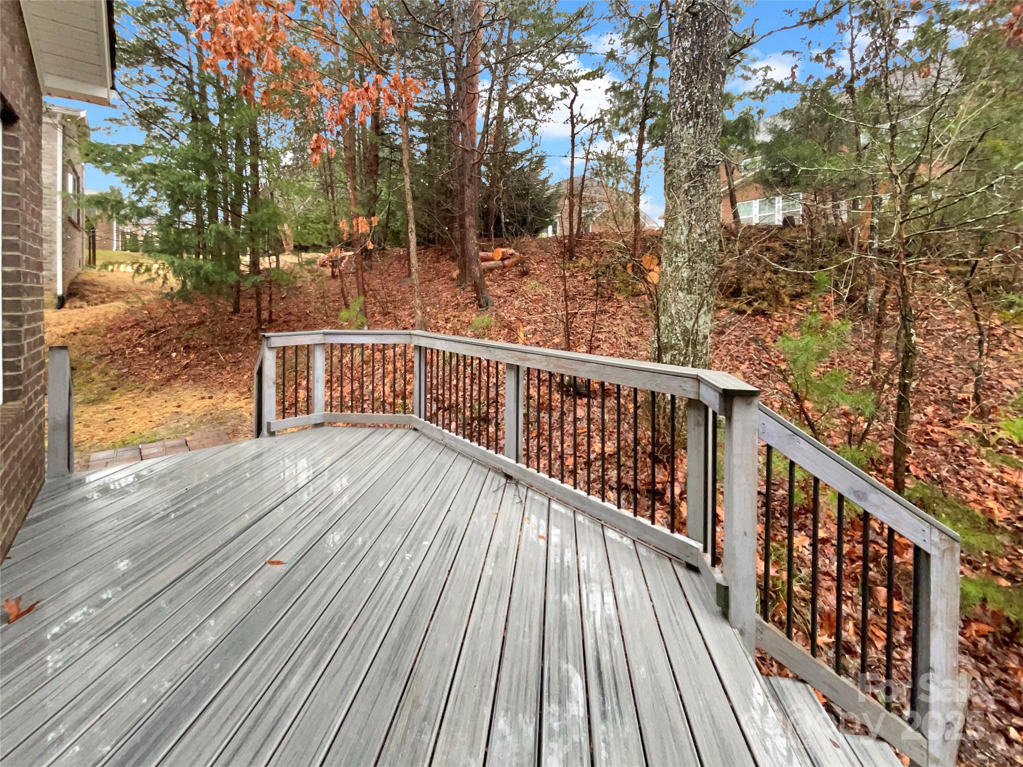 705 Old Cove Road Property Photo 8