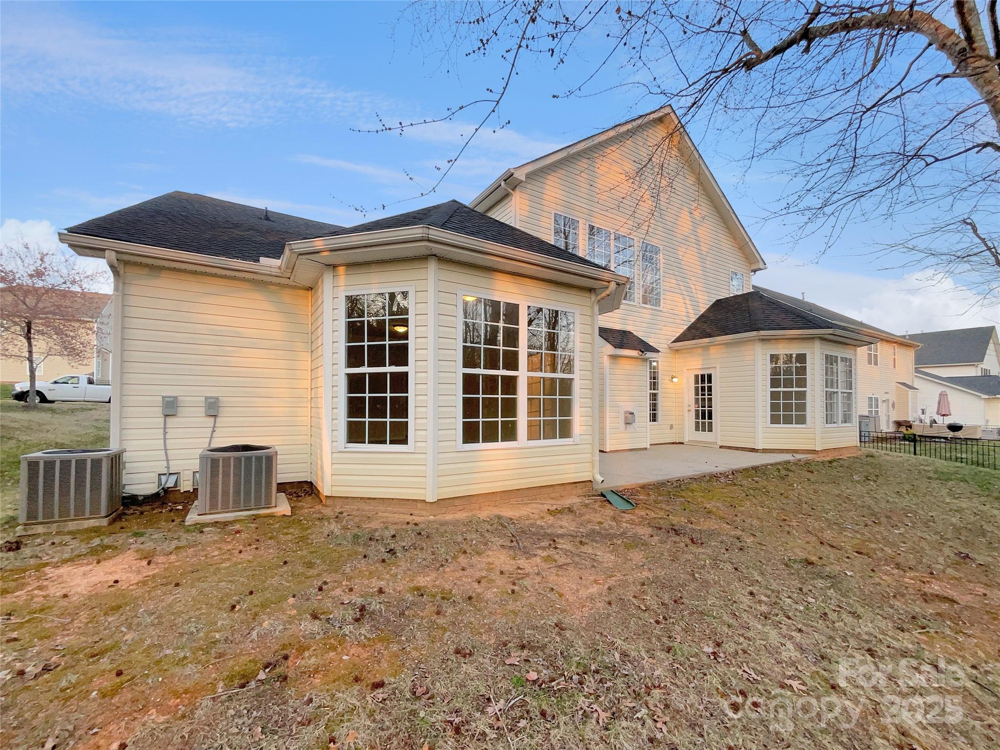 5002 Fine Robe Drive Property Photo 8
