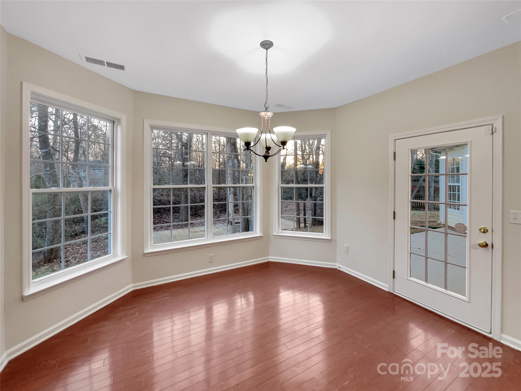 5002 Fine Robe Drive Property Photo 16