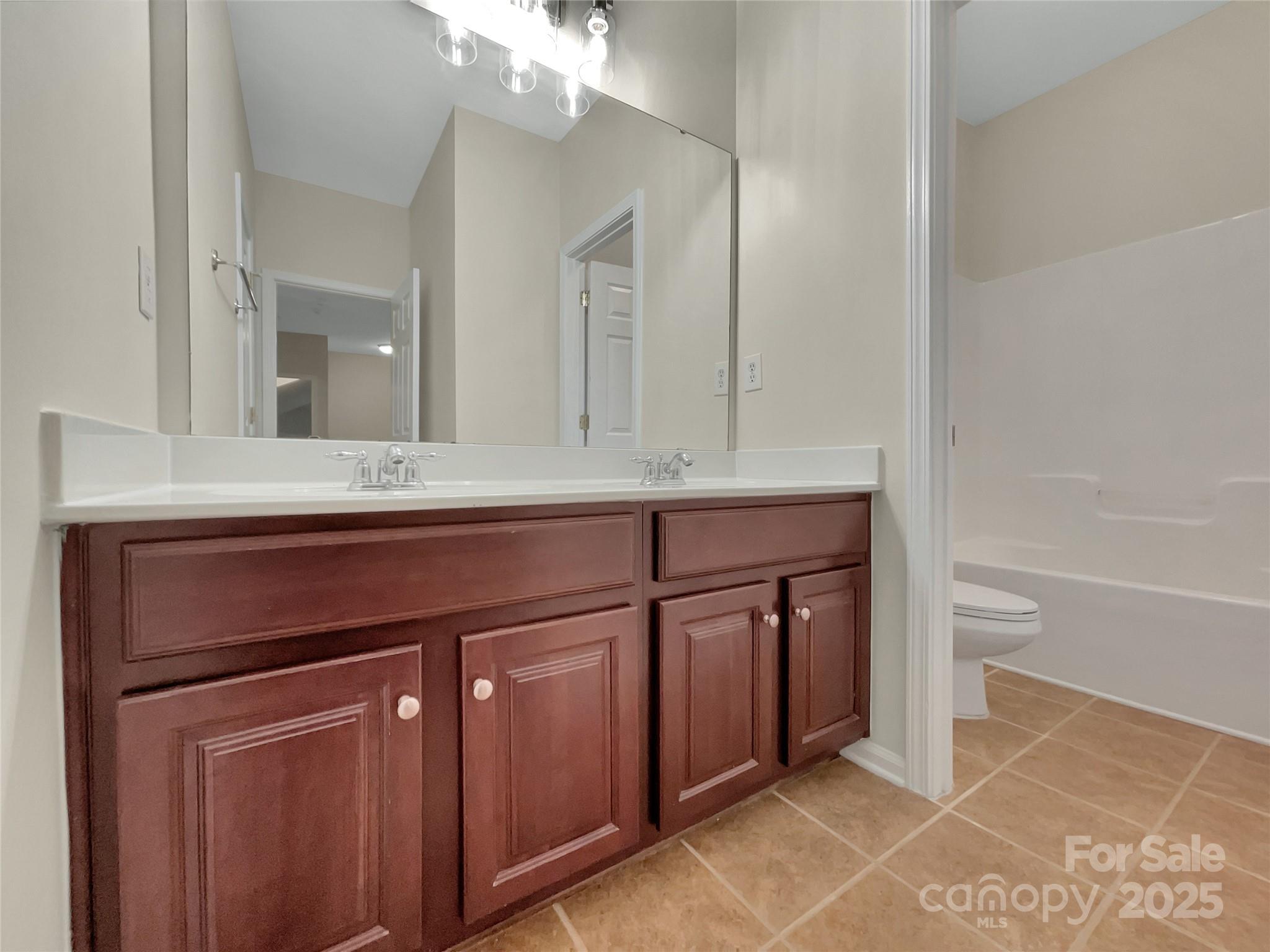 5002 Fine Robe Drive Property Photo 25